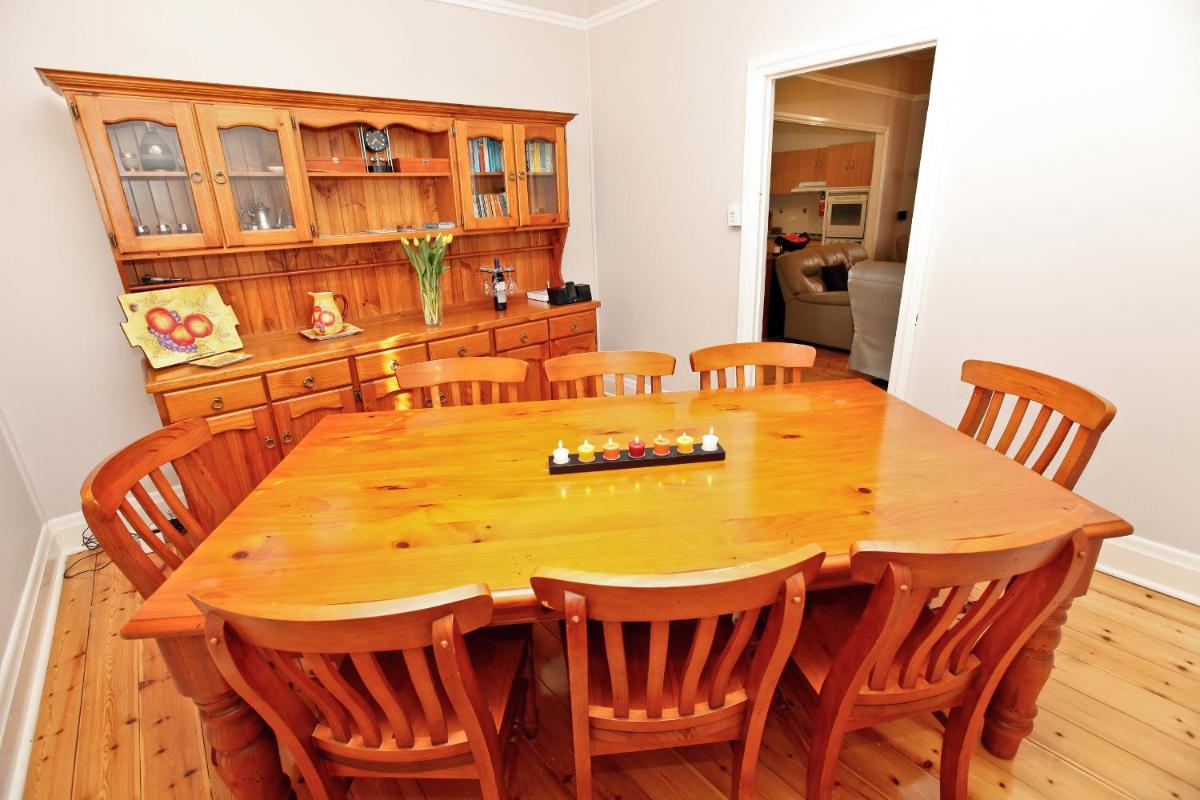 Emaroo Cottages Broken Hill