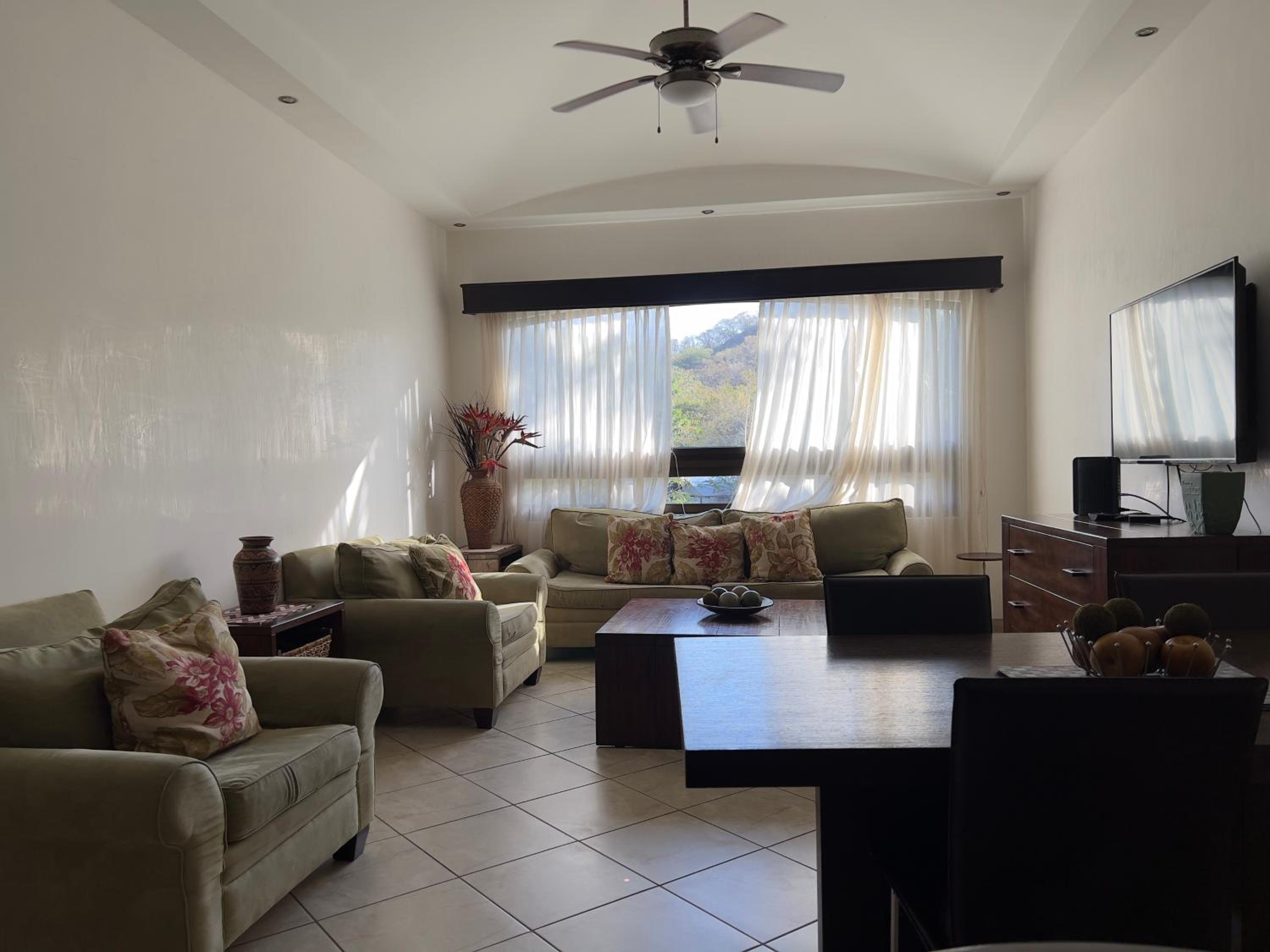 The Oaks Tamarindo Pool Front Condominiums fast wifi