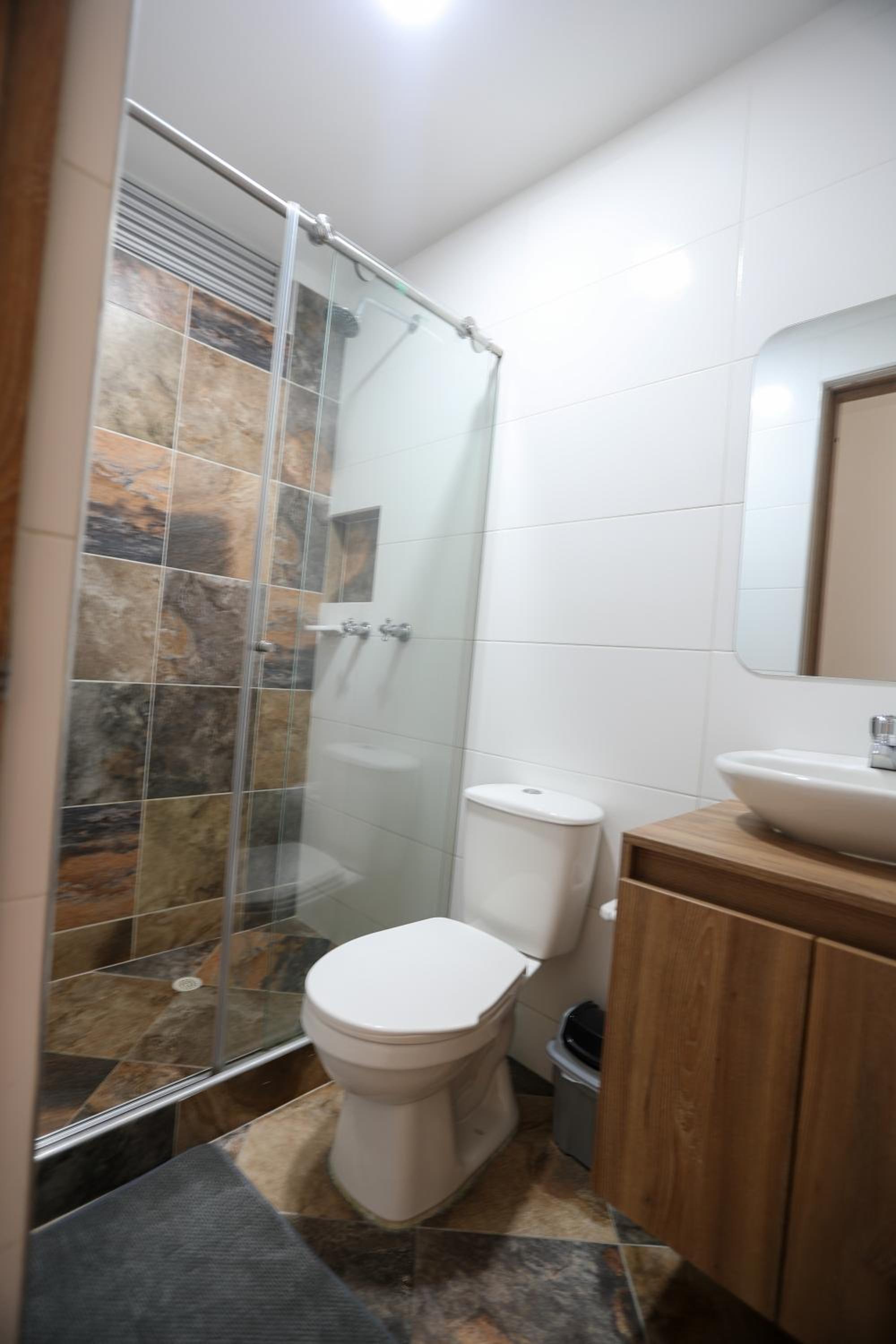 601S Penthouse moderno con Parqueo Incluido