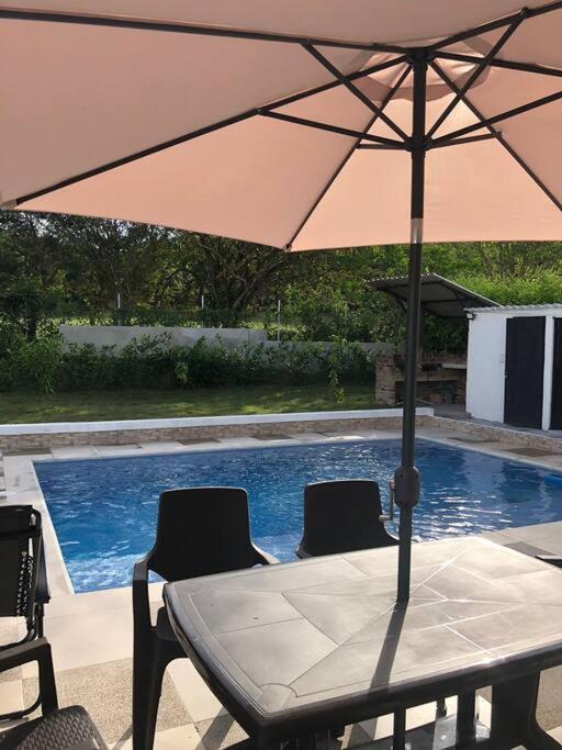 Hermosa casa vacacional en Condominio campestre