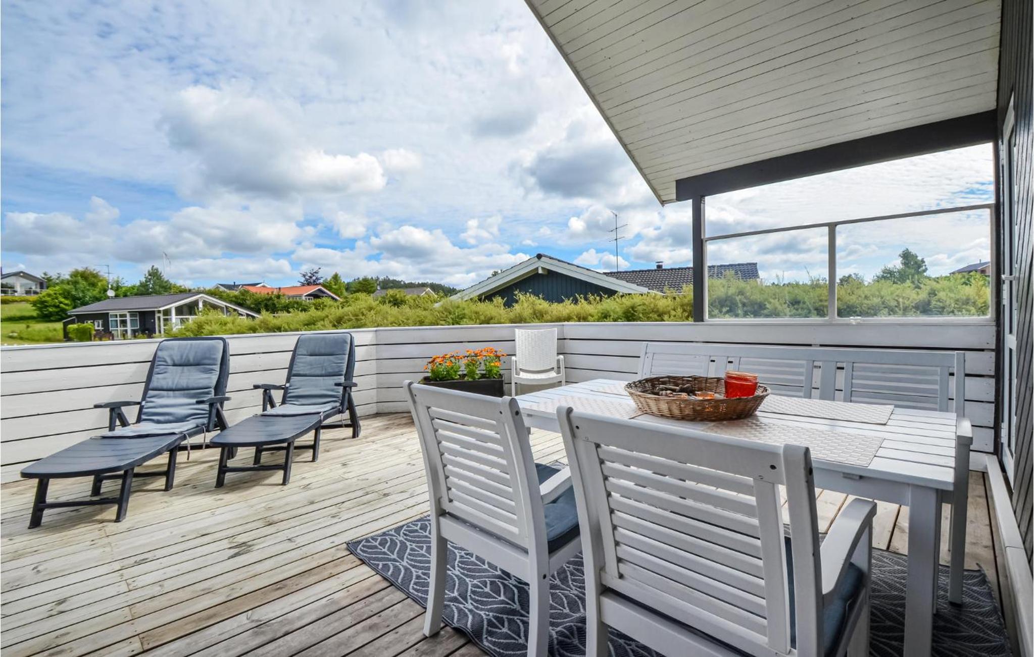 Cozy Home In Ebeltoft With Sauna