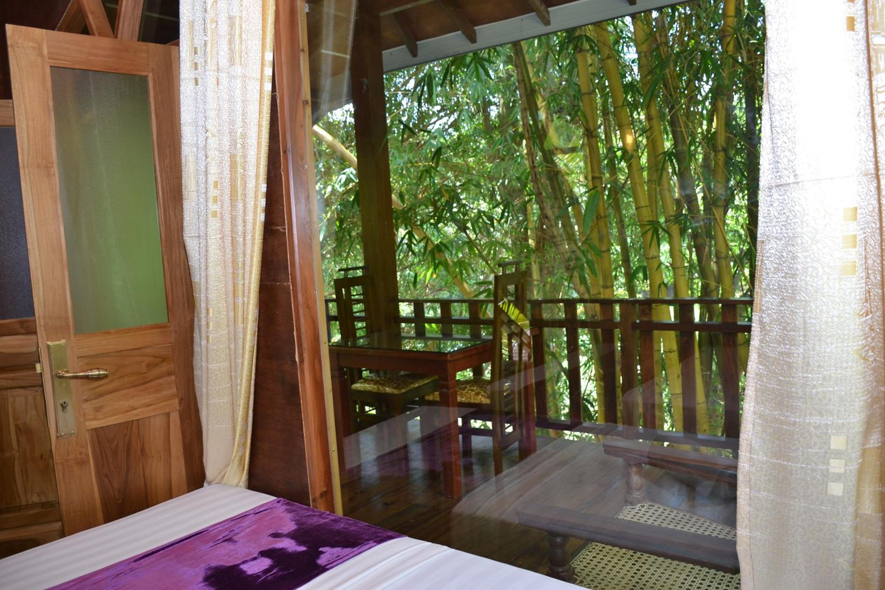 Yala River Face Inn
