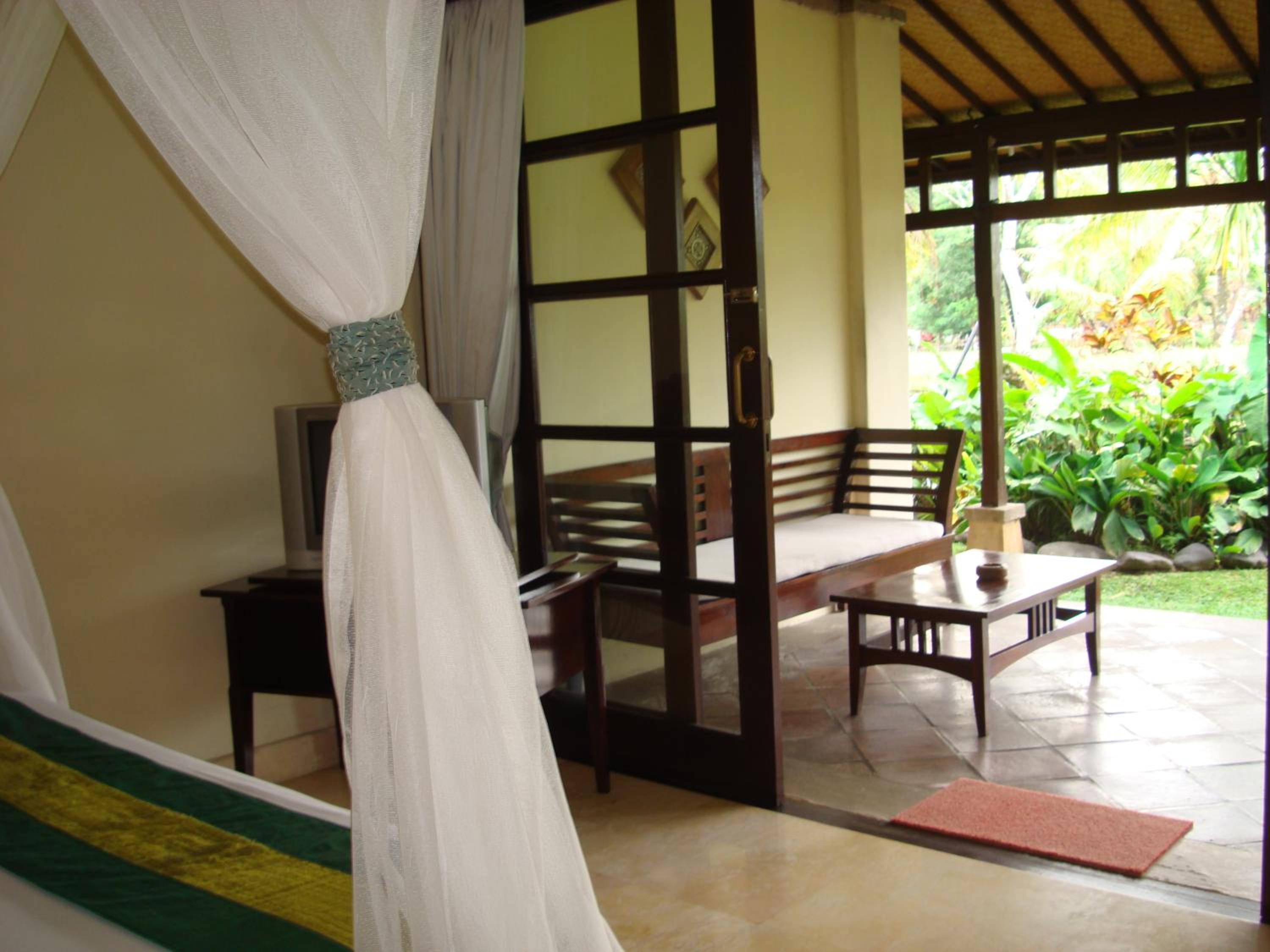 Anini Raka Ubud