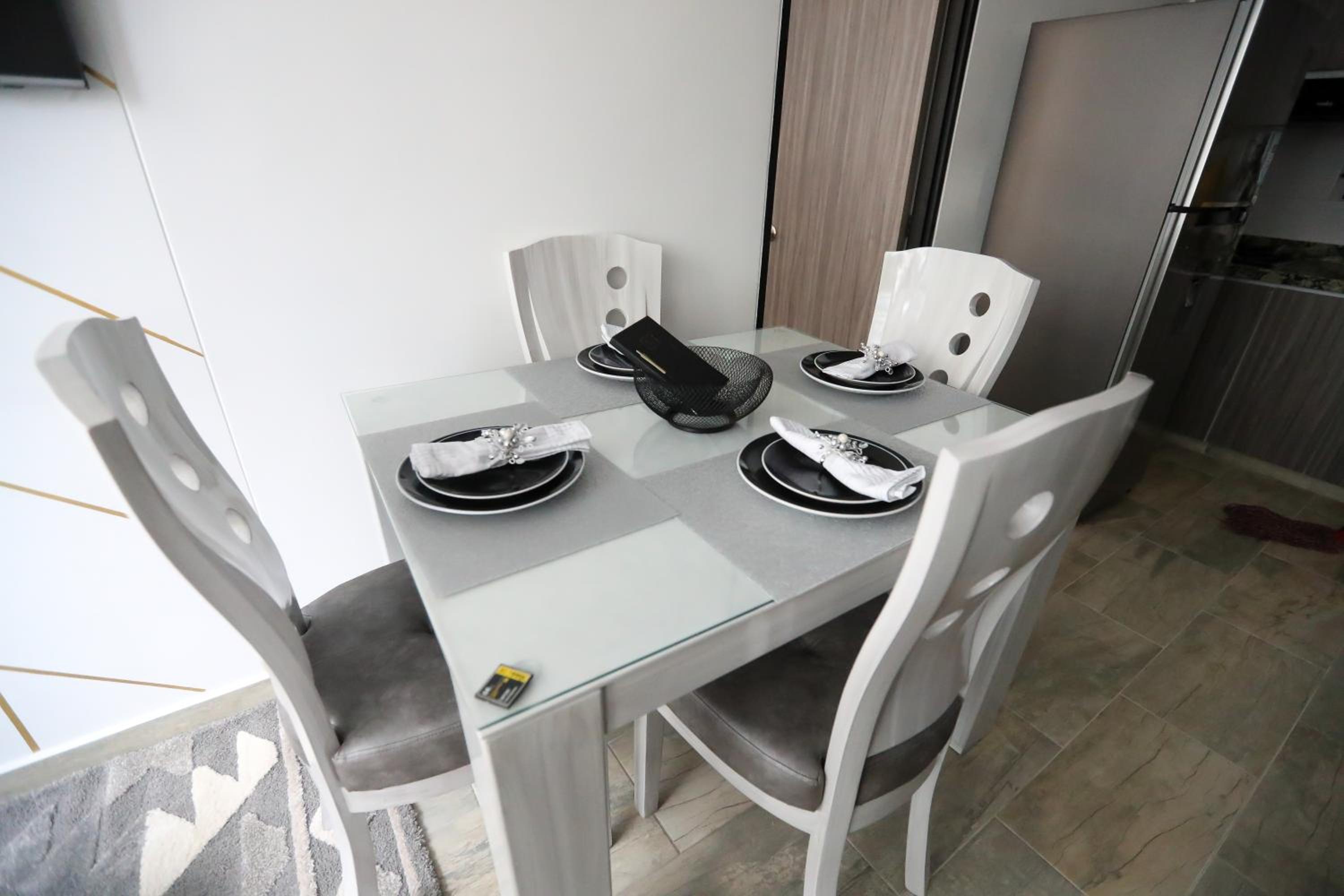 202-401PP Nuevo Apartamento Moderno y Central