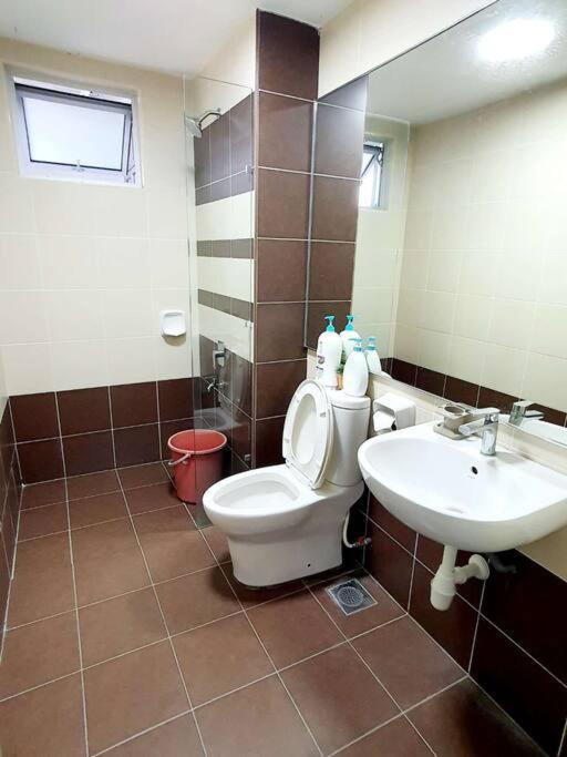 One Sentral Condo Bukit Indah Legoland Eco Botanic 8 paxs photo 5