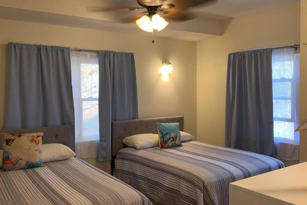 The Pearl - Spacious Air Conditioned 3BD, 2BTH Villa with Gorgeous Views