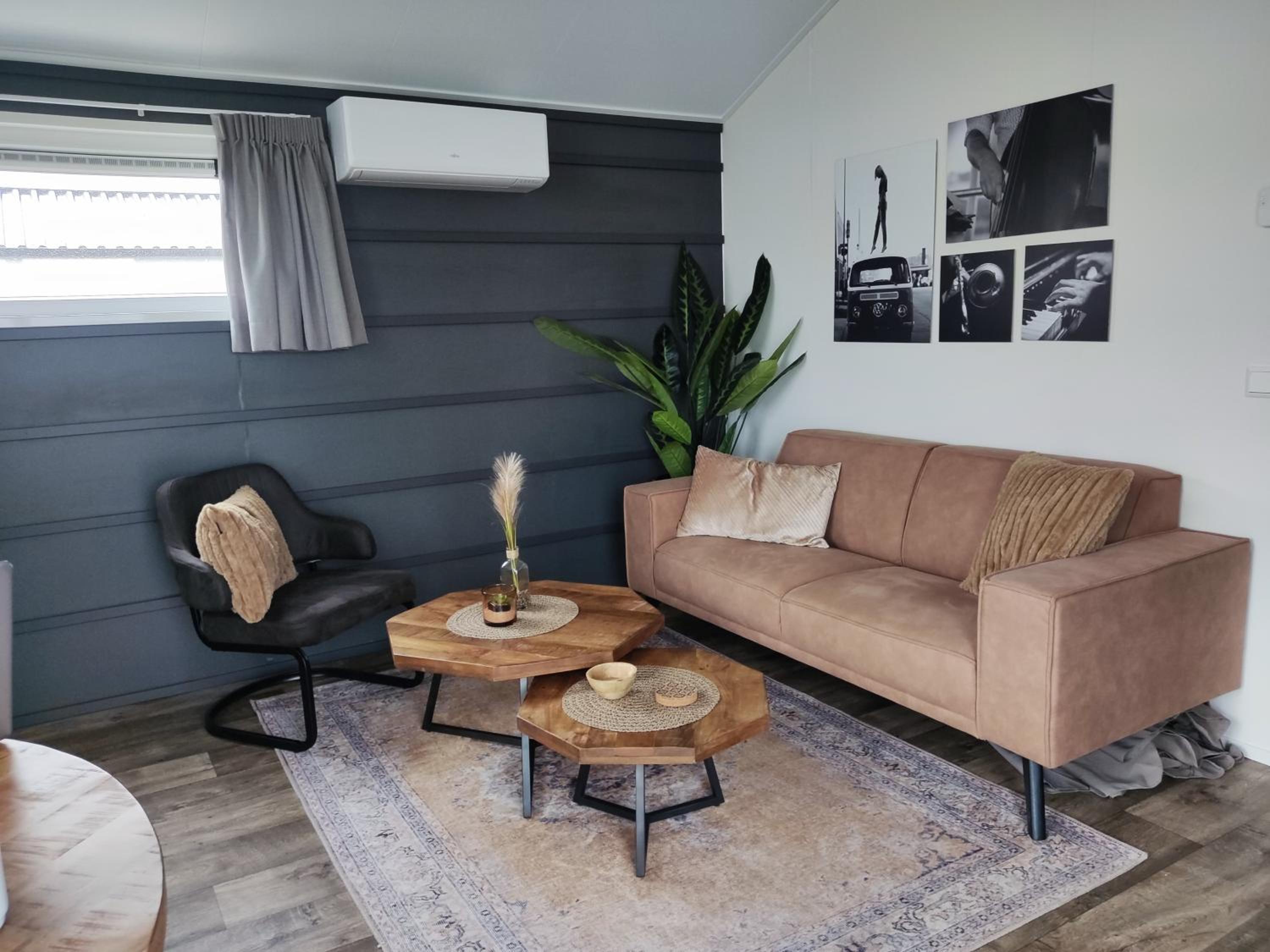 Chalet IJssel Eilanden Kampen Waterfront Airco view 2