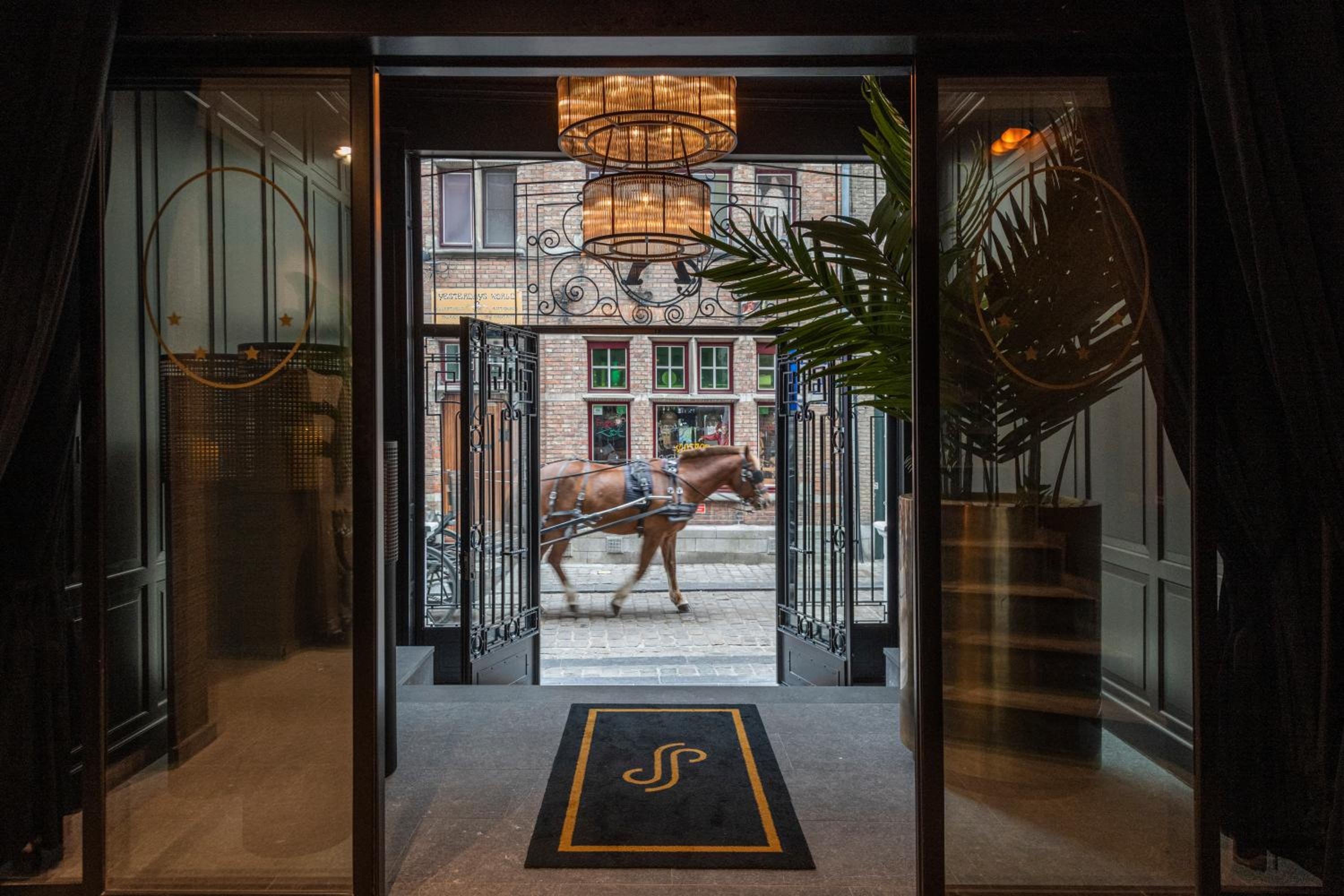 Bruges Vacations - Dukes' Academie Brugge - by Dukes' Hotel Collection - Property Image 23