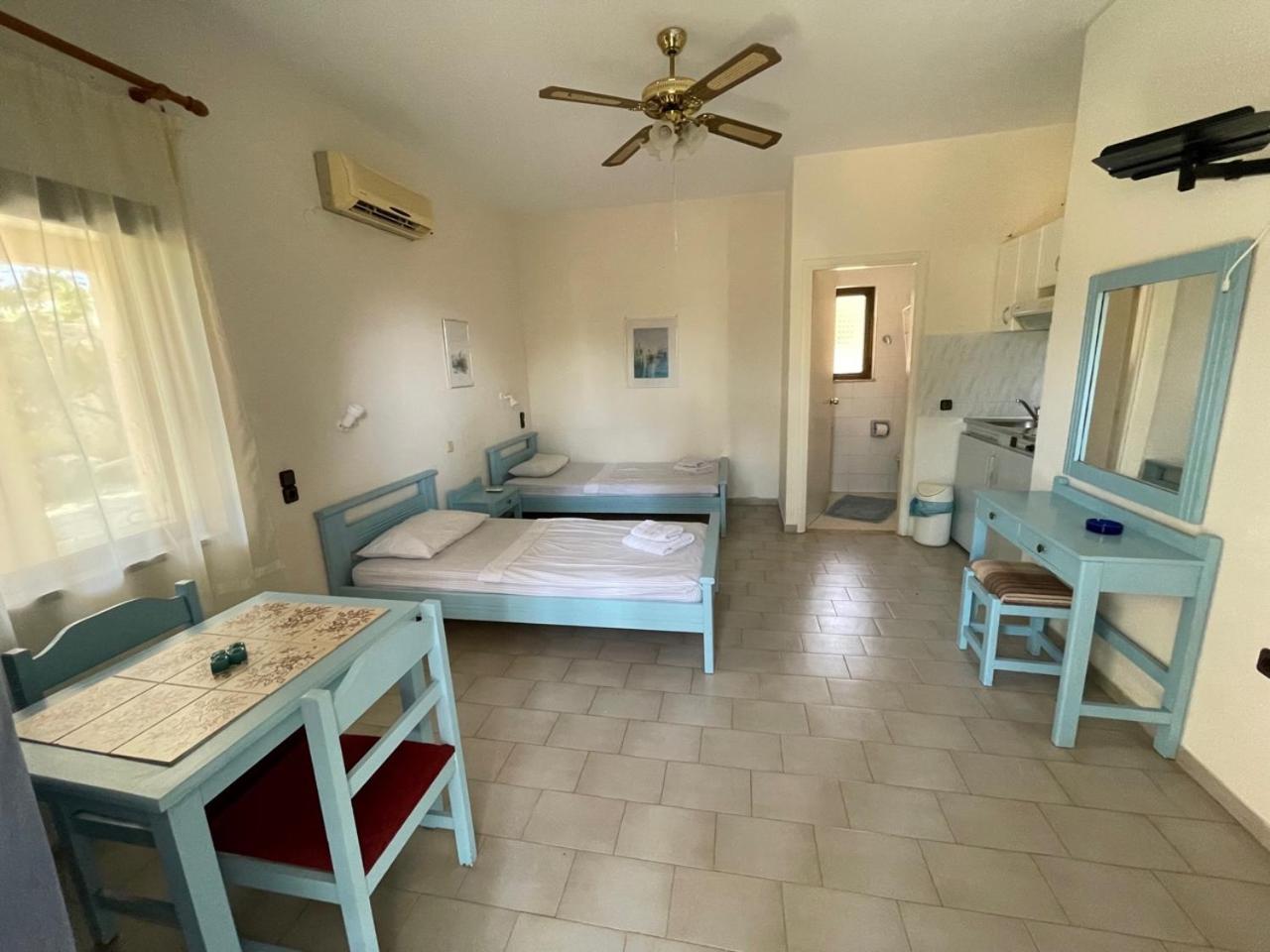 Tersanas Beach Apartments