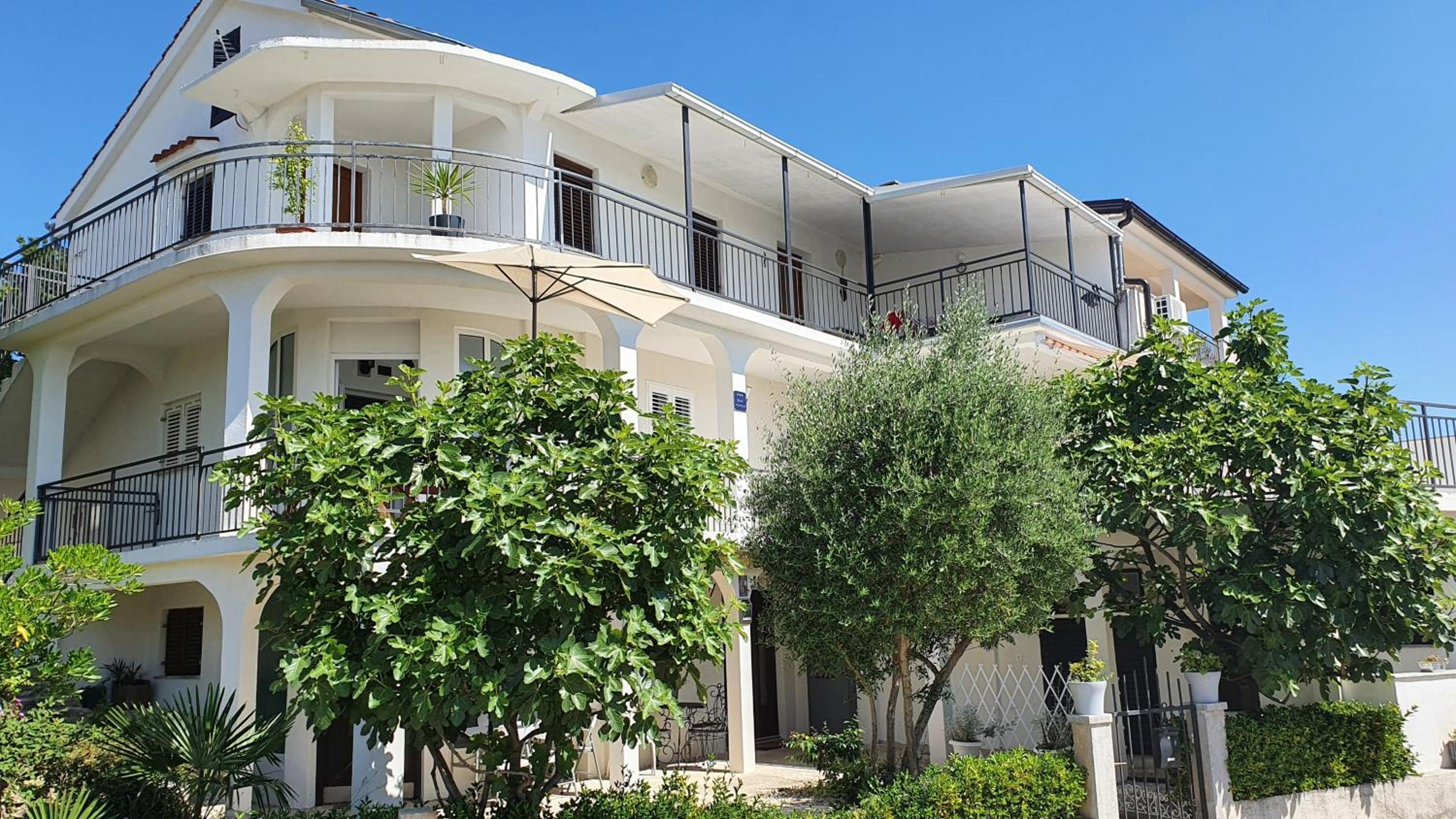 Little Fig Apartments