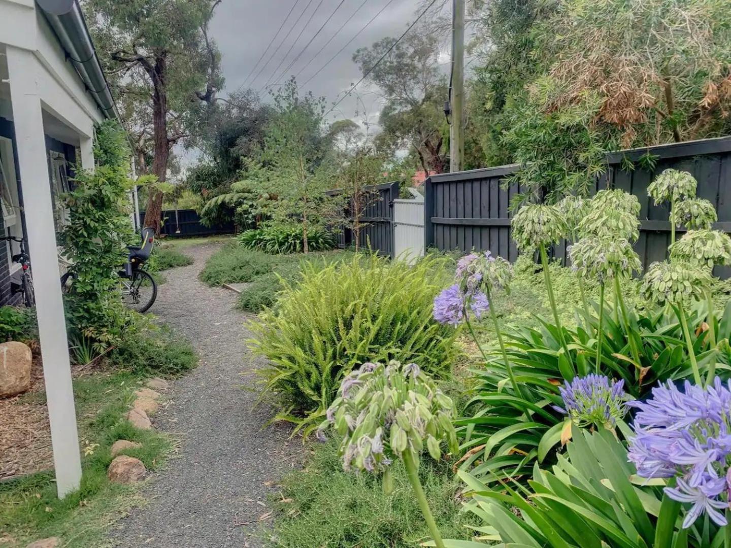 Red Hill Lane 5BedroomVineyard&RuralValleyViews