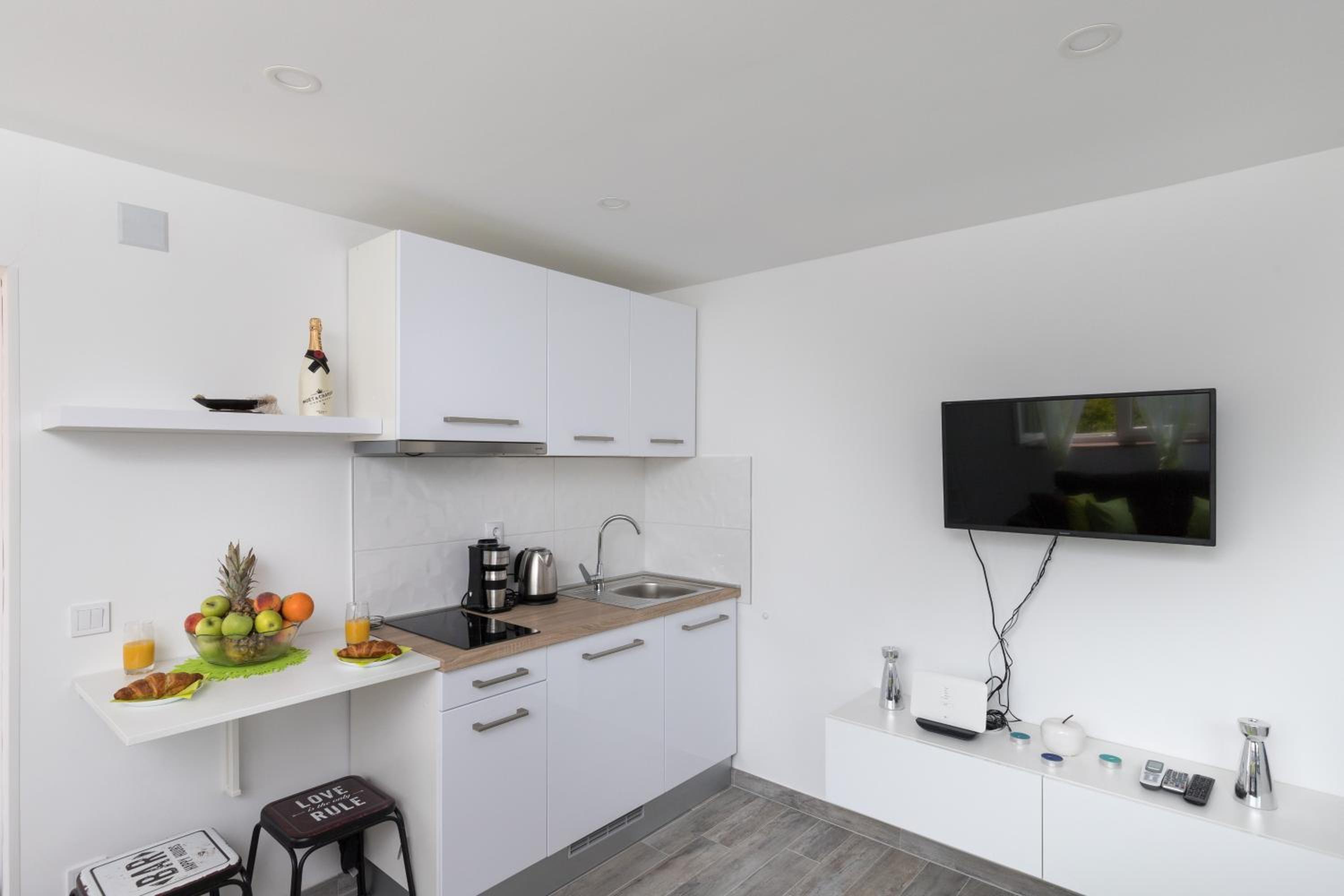 Apartment Semi