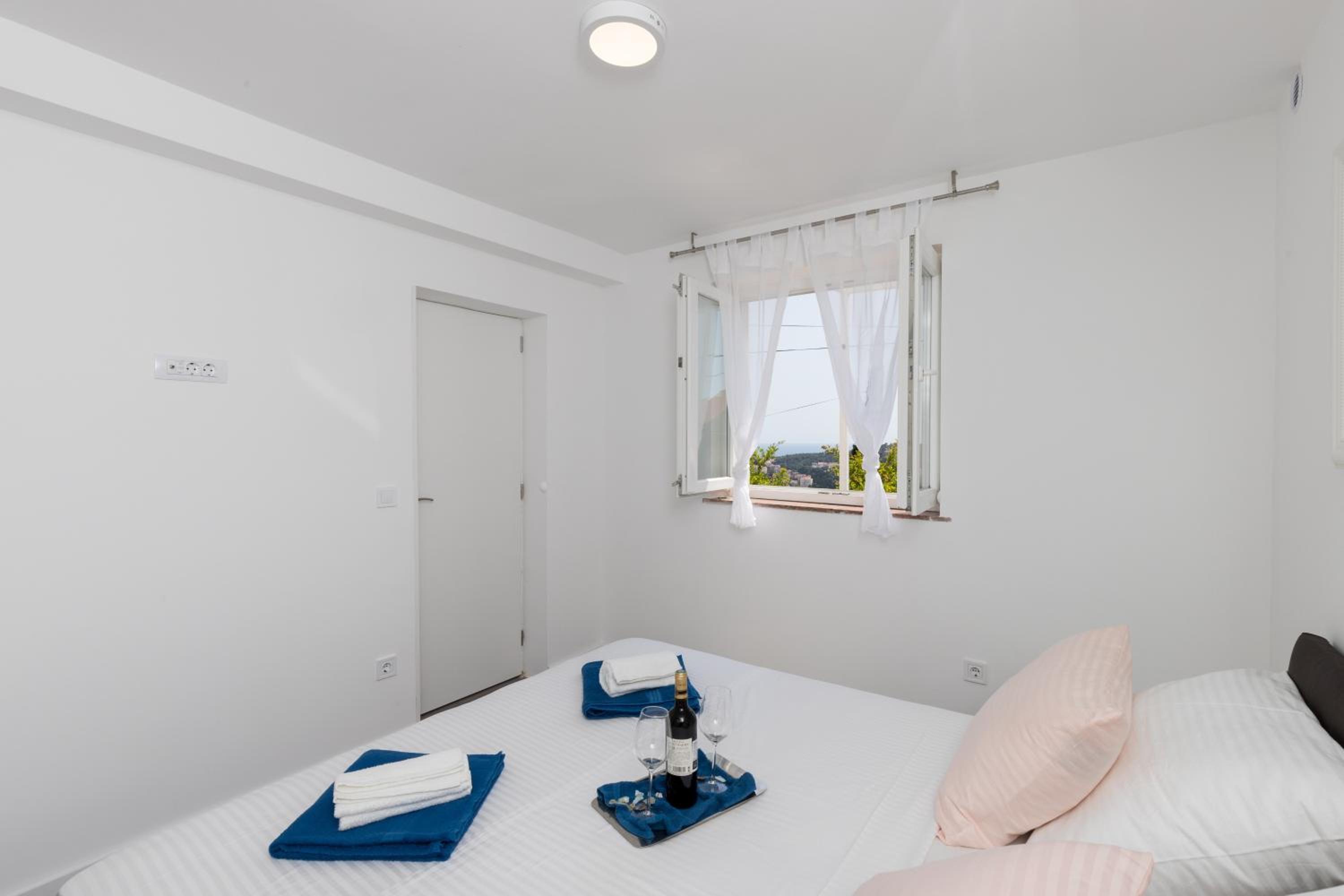 Apartment Semi
