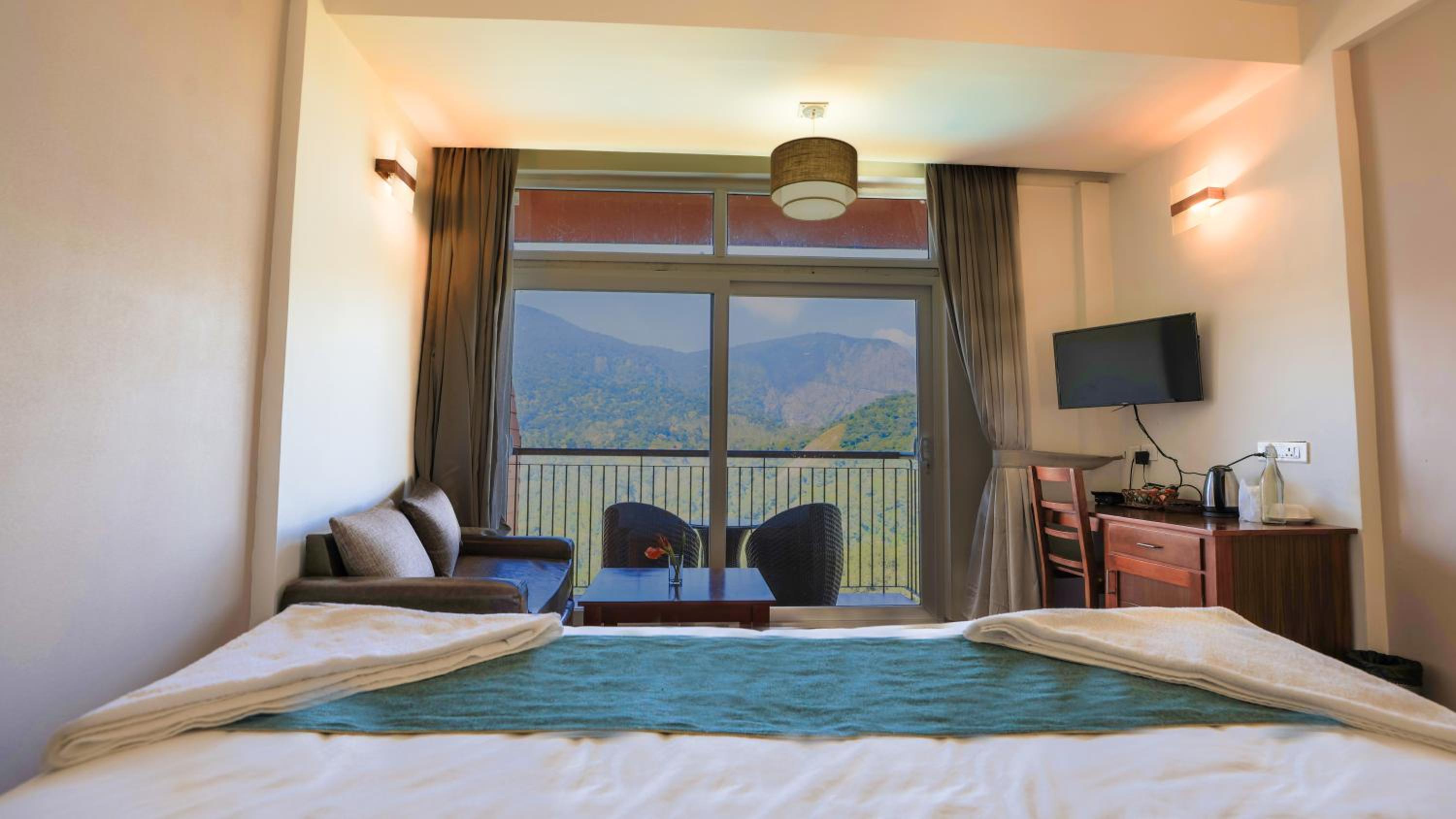 Shola Crown Resort - Munnar