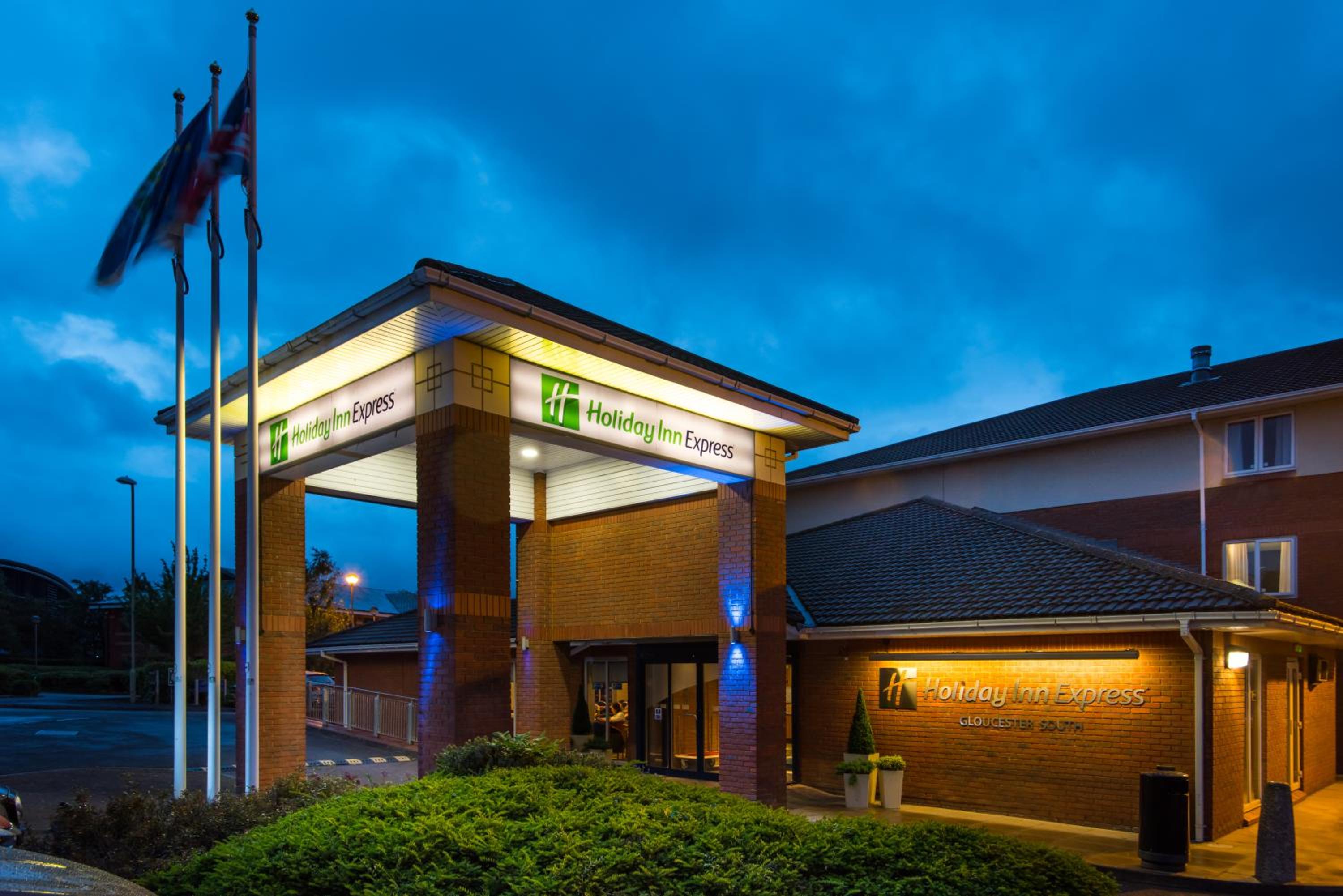 Hotel Holiday Inn Express Gloucester - South, an IHG Hotel - Image 1