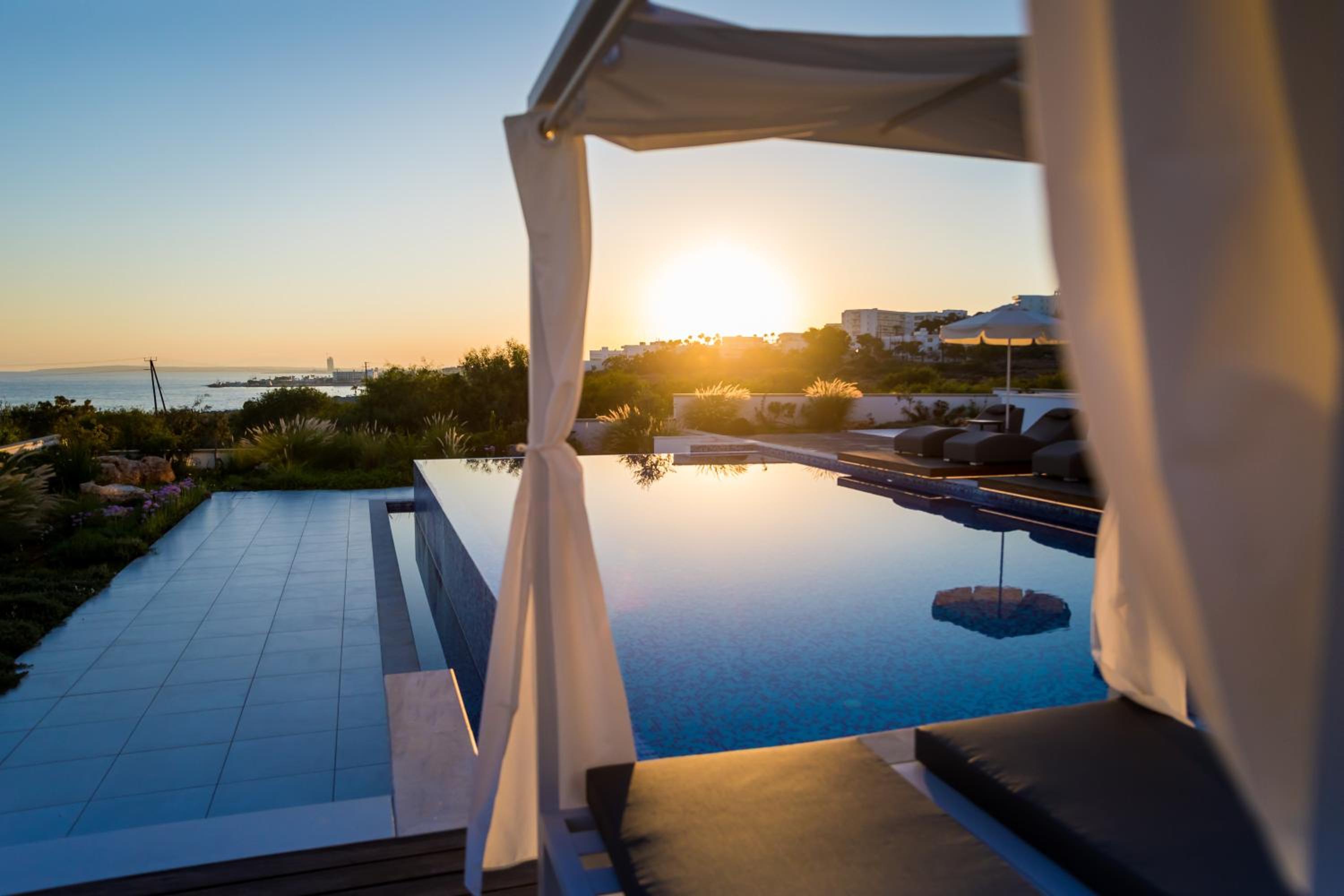 Love Bridge Seaview Villas view 5