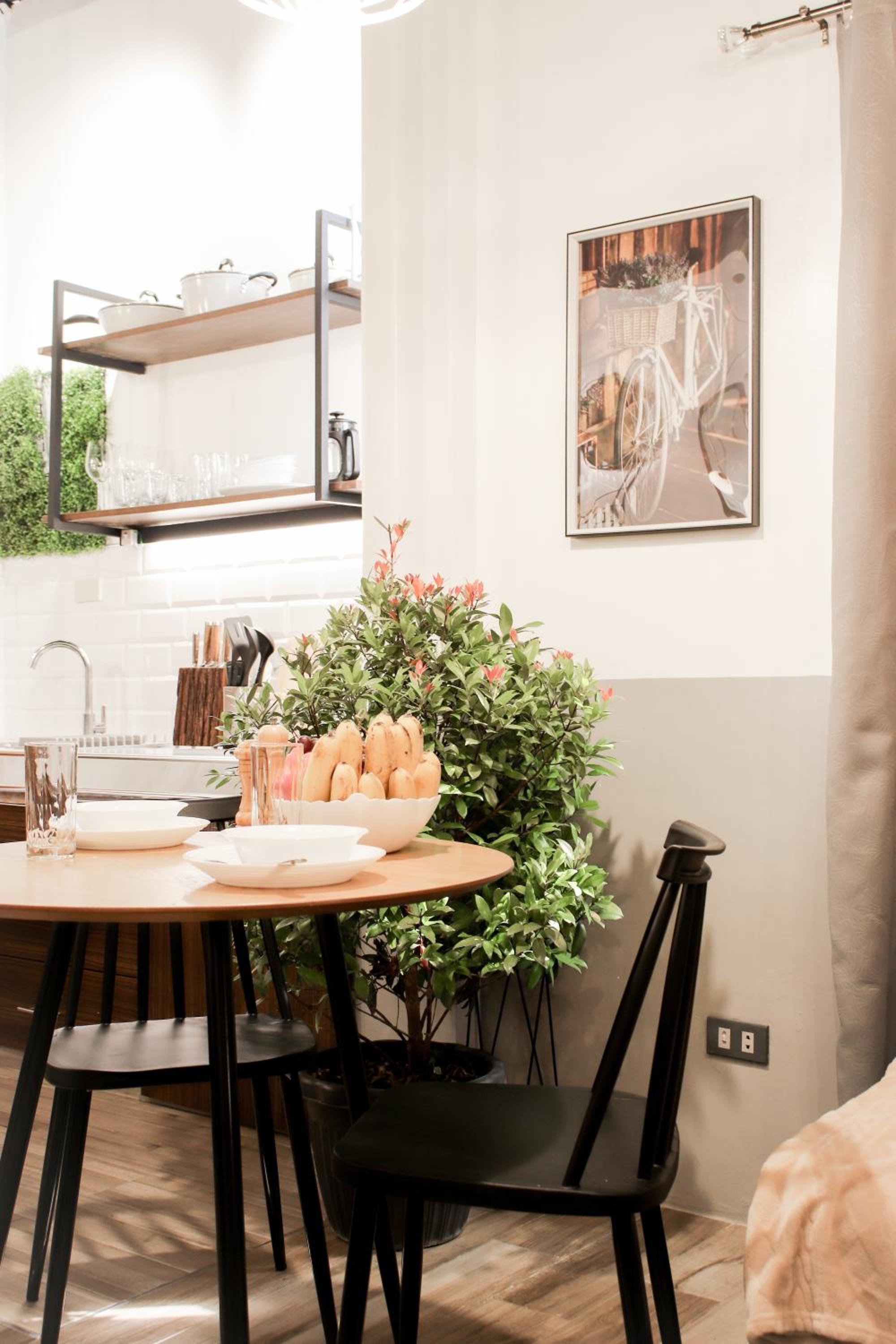 JMO Apartments