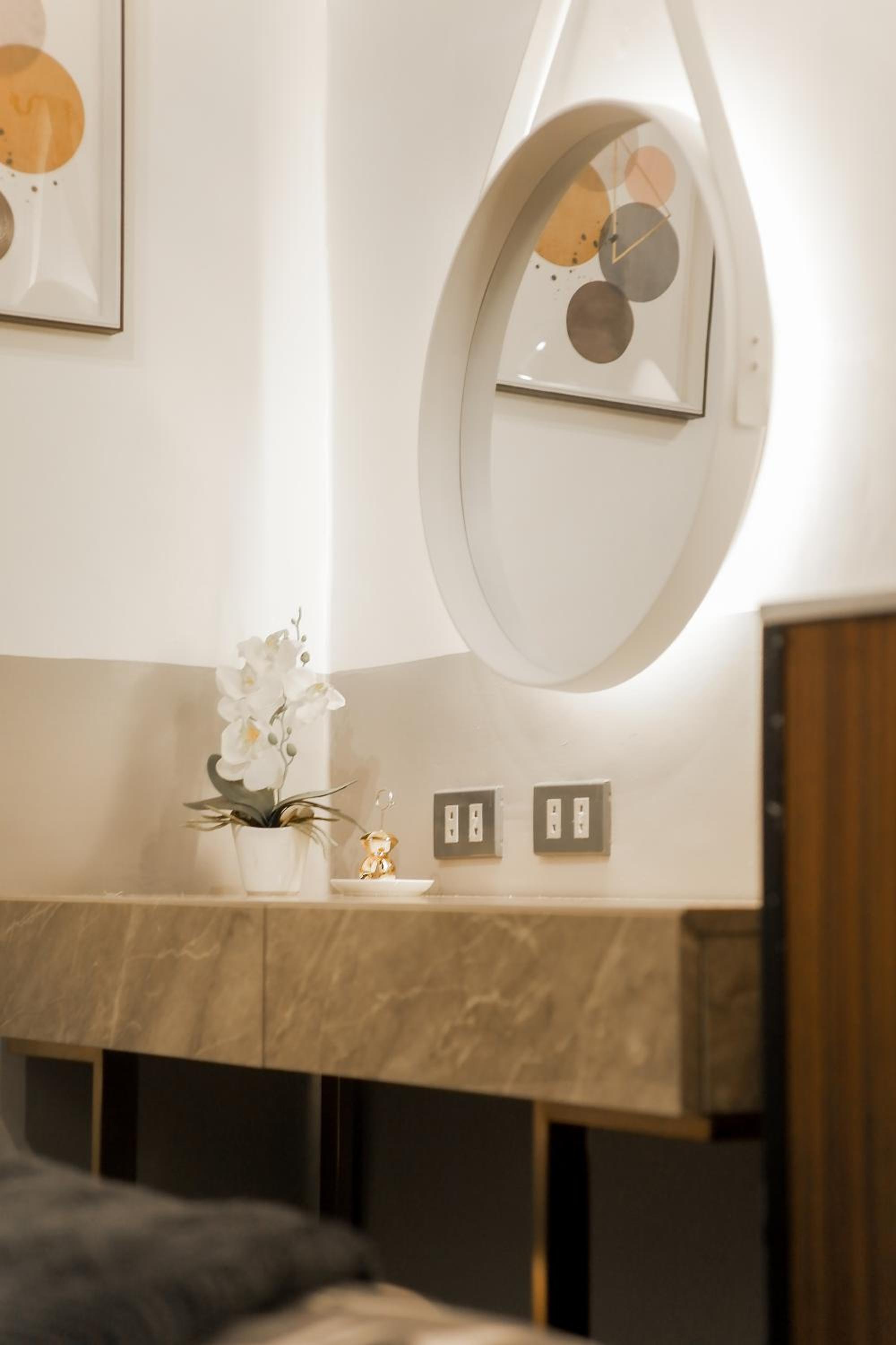 JMO Apartments