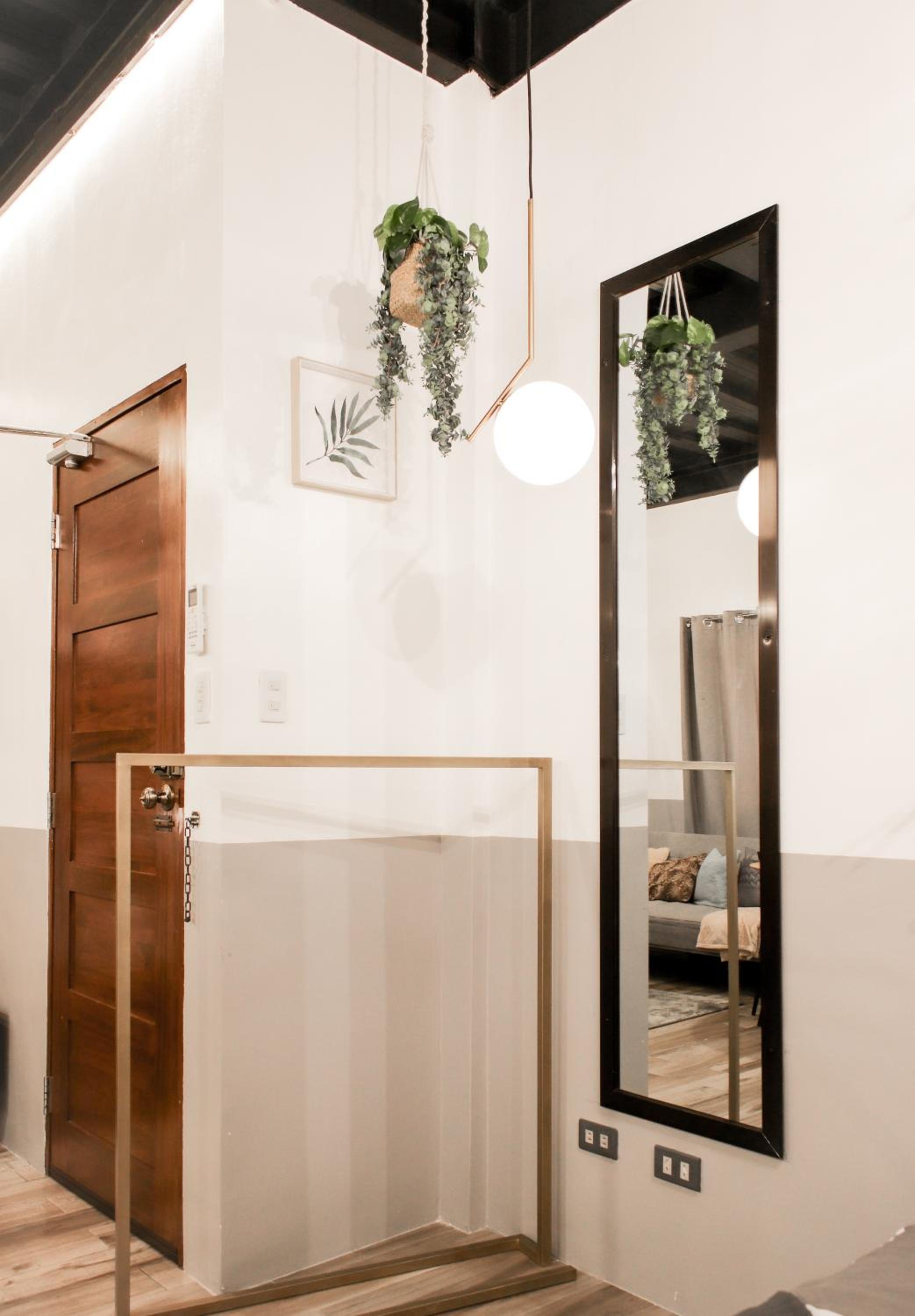 JMO Apartments
