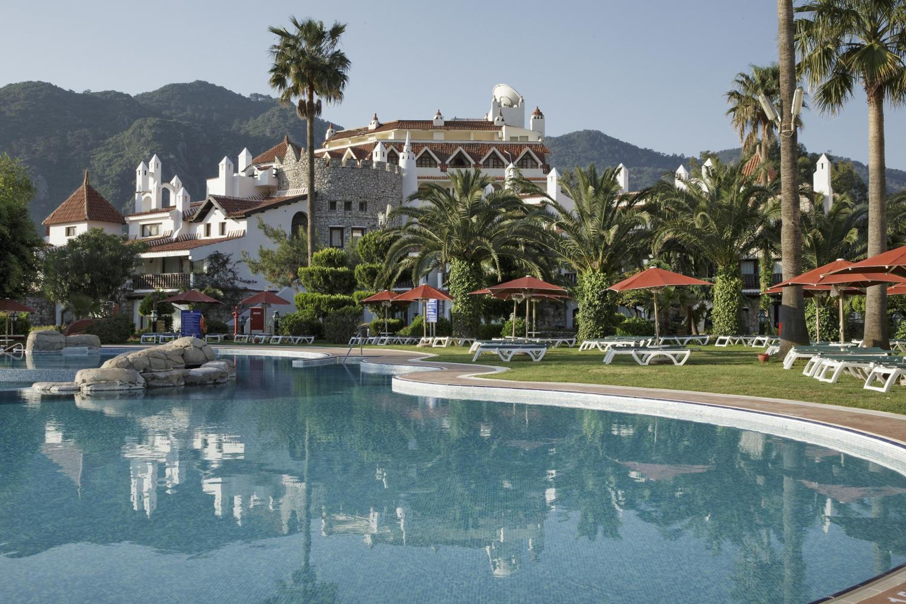 Marti Resort Deluxe Hotel — photo 40