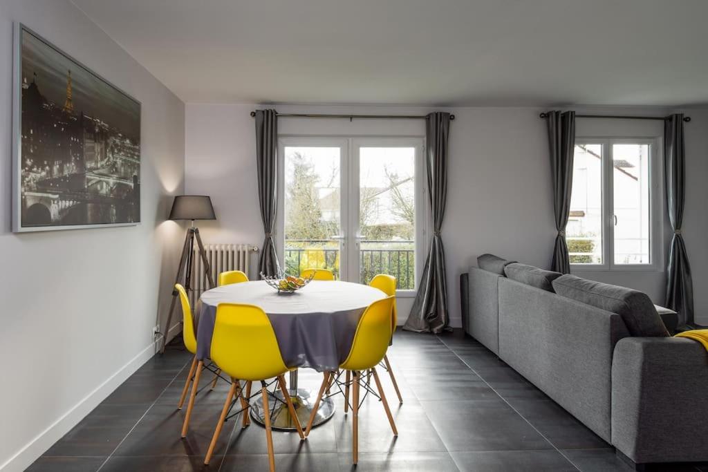 2 bed House near Disneyland Paris view 3