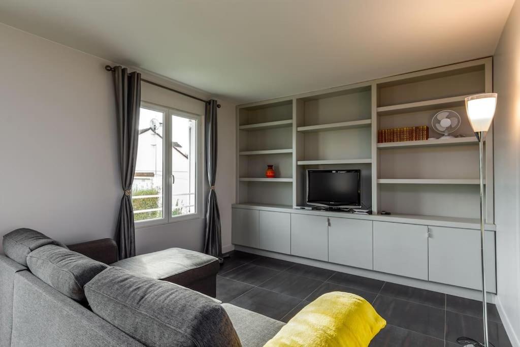 2 bed House near Disneyland Paris view 5
