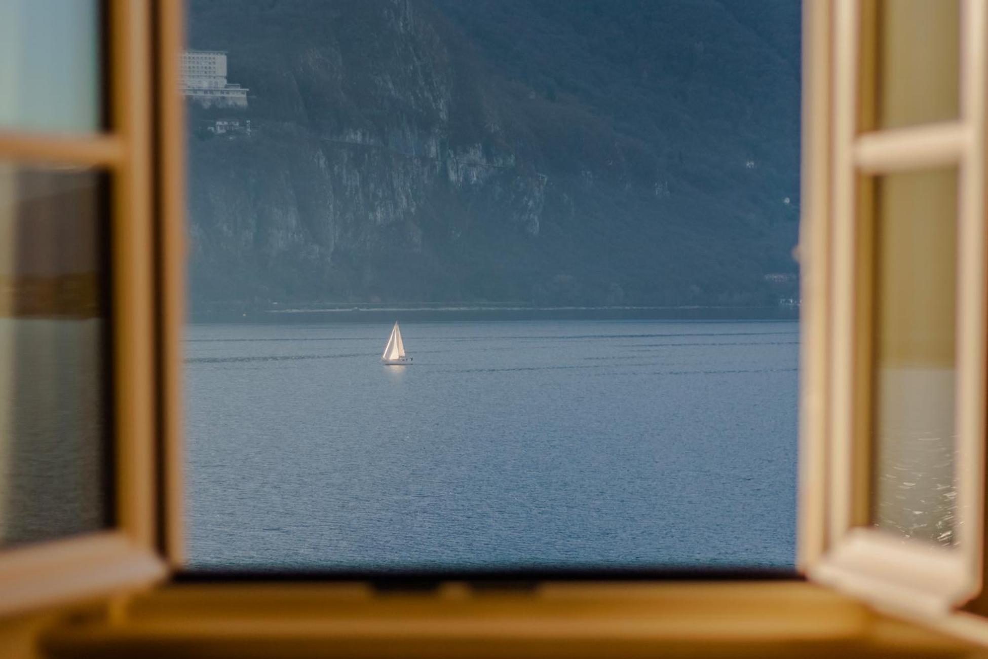 Aglaia Luxury Lake View by Wonderful Italy view 4