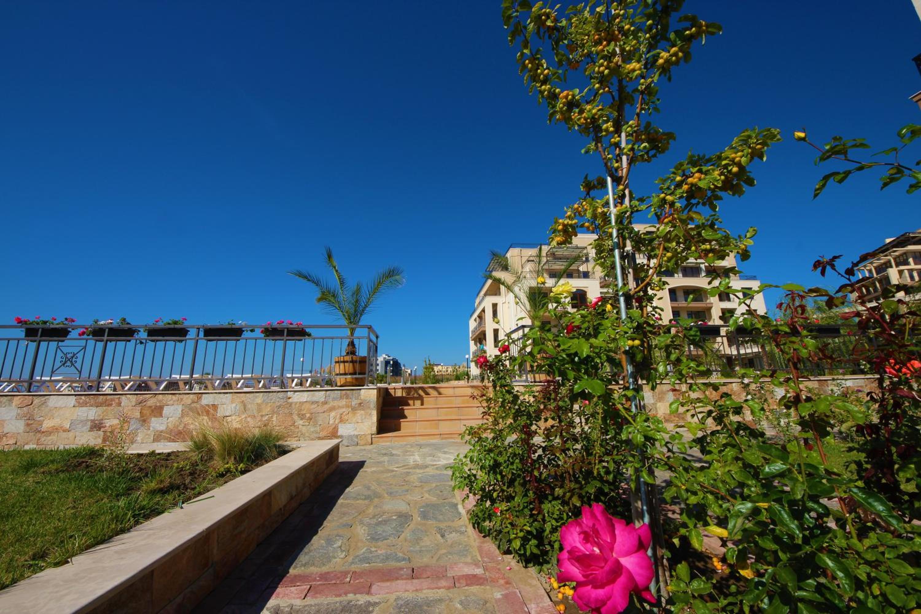 Sorrento - Menada Apartments view 4