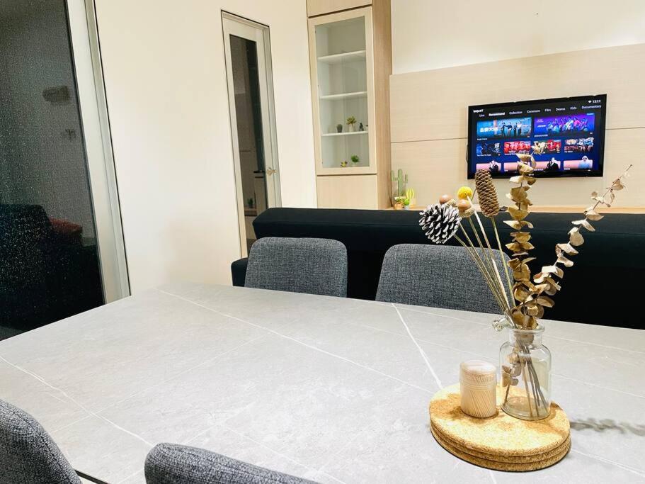 Palazio Mount Austin JB Studio Pool view with TV box-3 plus 1 pax C2-07