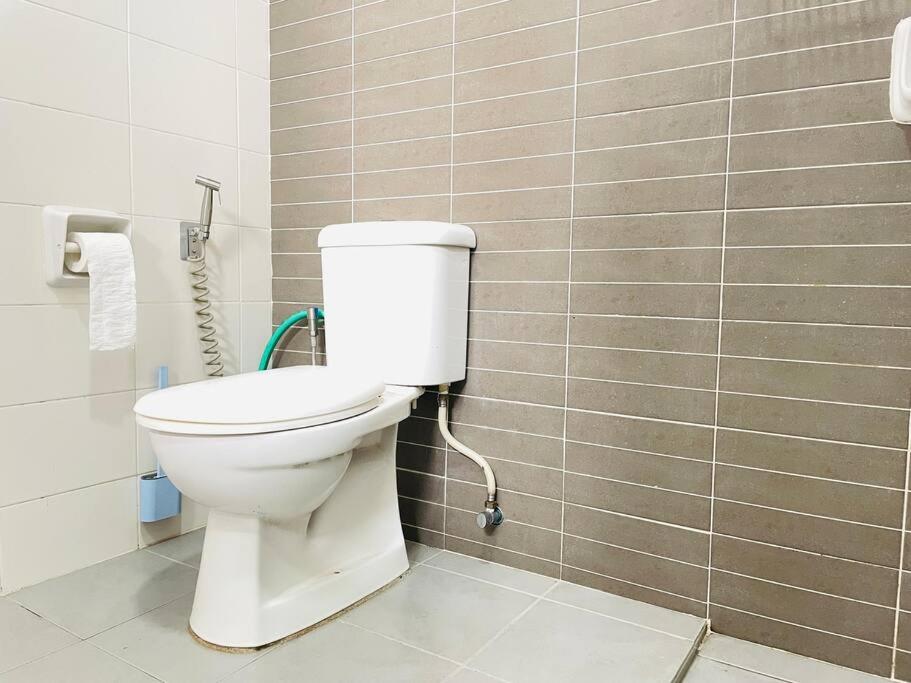 Palazio Mount Austin JB Studio Pool view with TV box-3 plus 1 pax C2-07