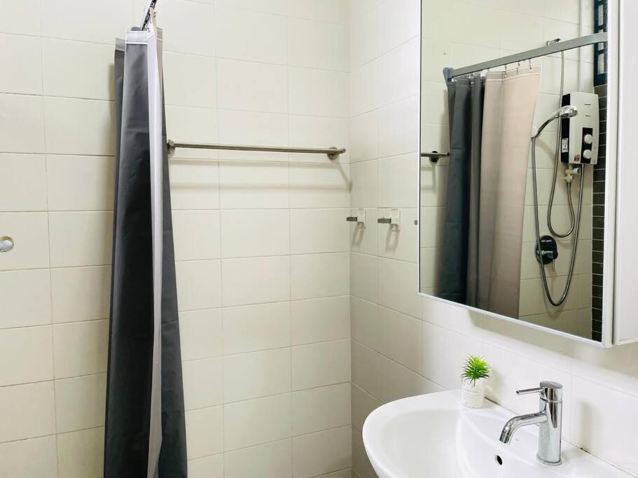 Palazio Mount Austin JB Studio Pool view with TV box-3 plus 1 pax C2-07