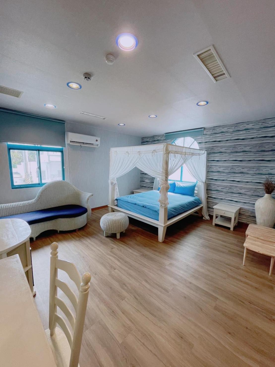 Blue Sea Inn