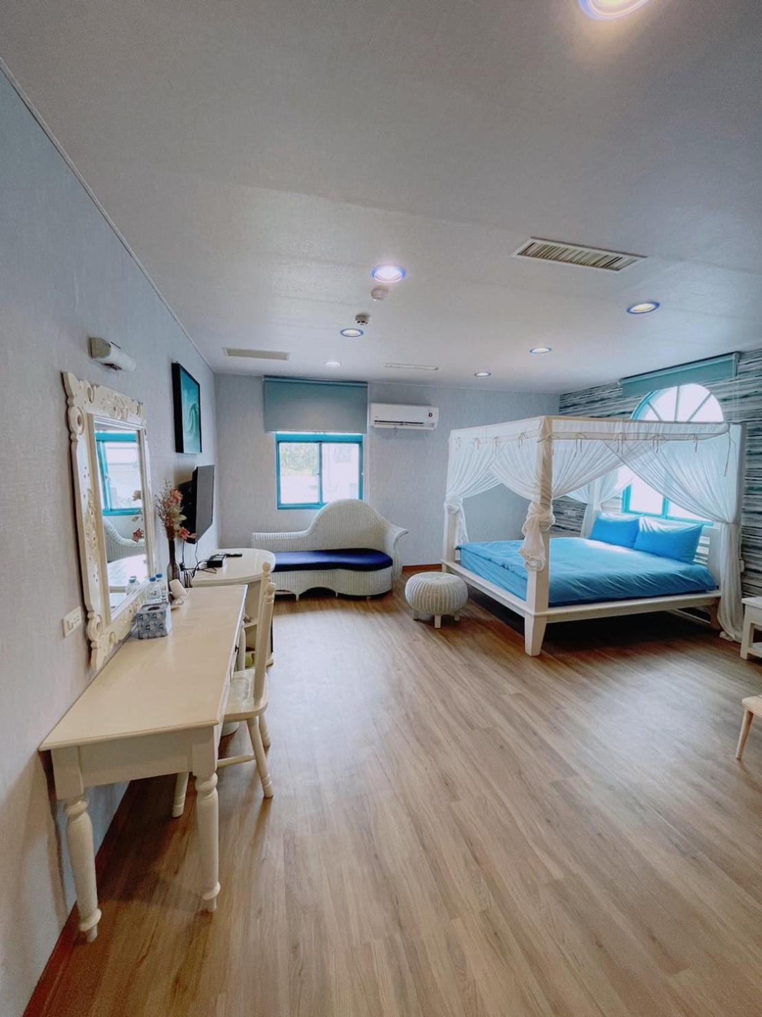 Blue Sea Inn
