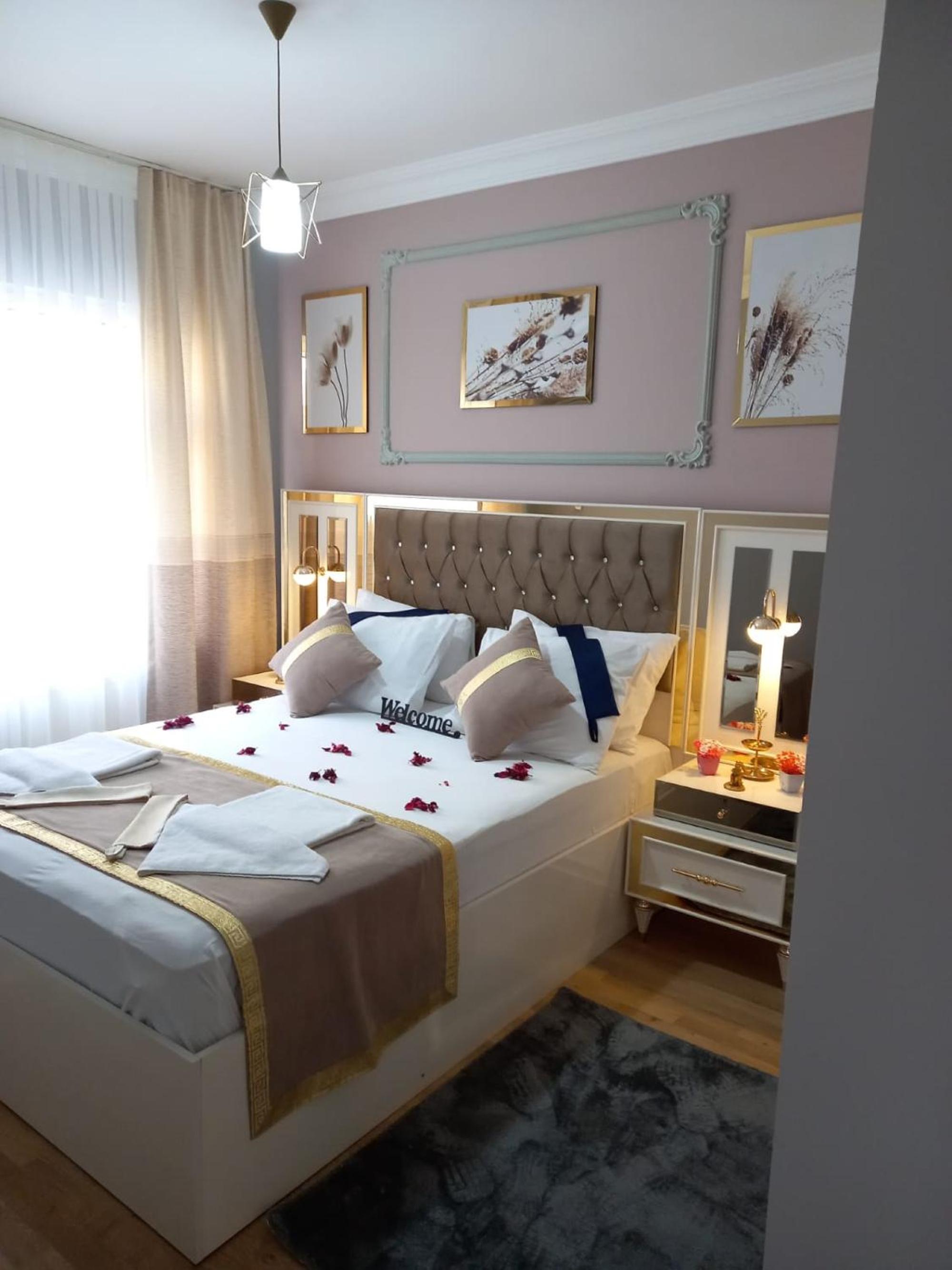 Emirhan Guesthouse & Suites