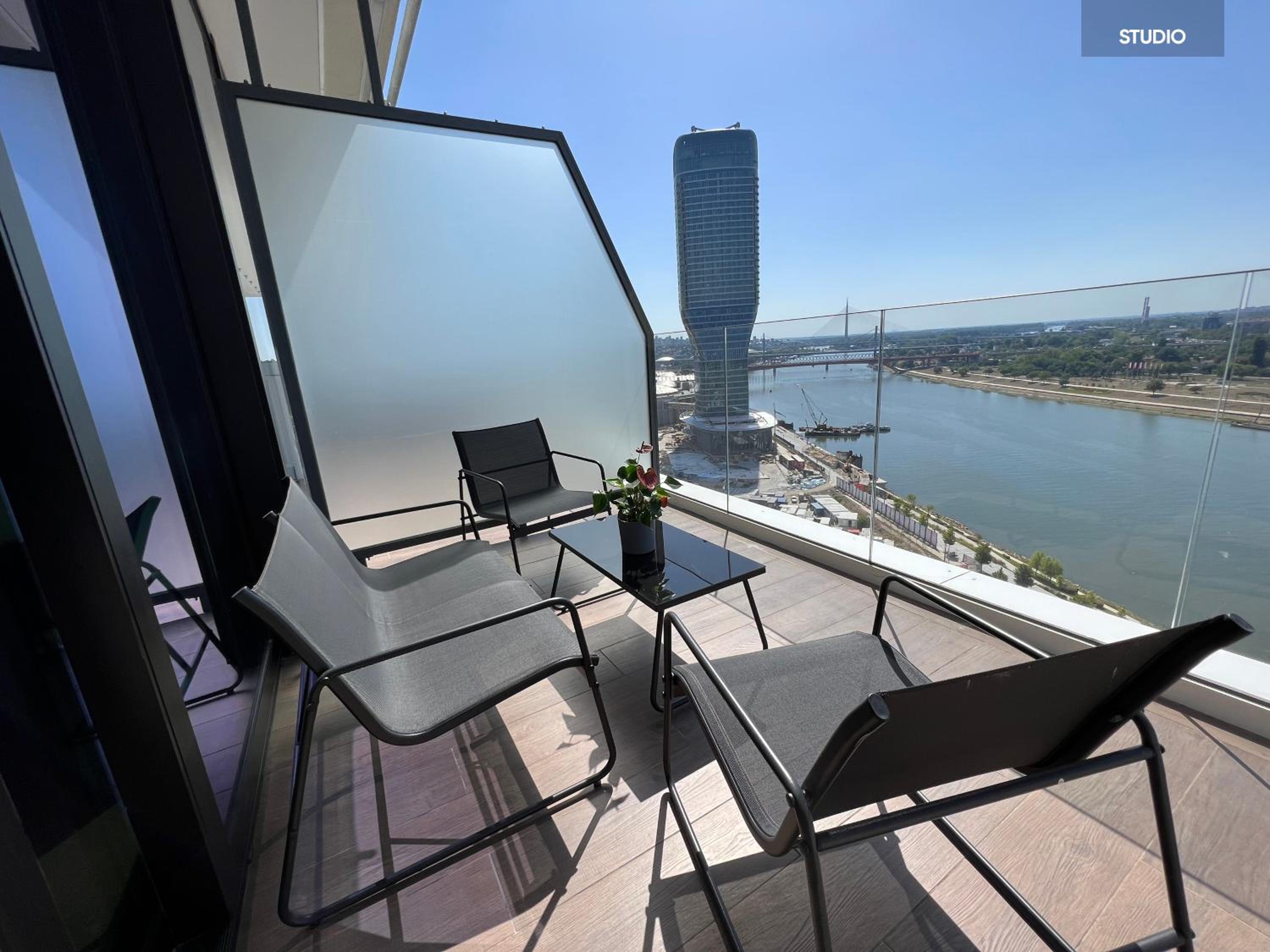 BW TERRACE top floor apartments with river view & self check-in view 3