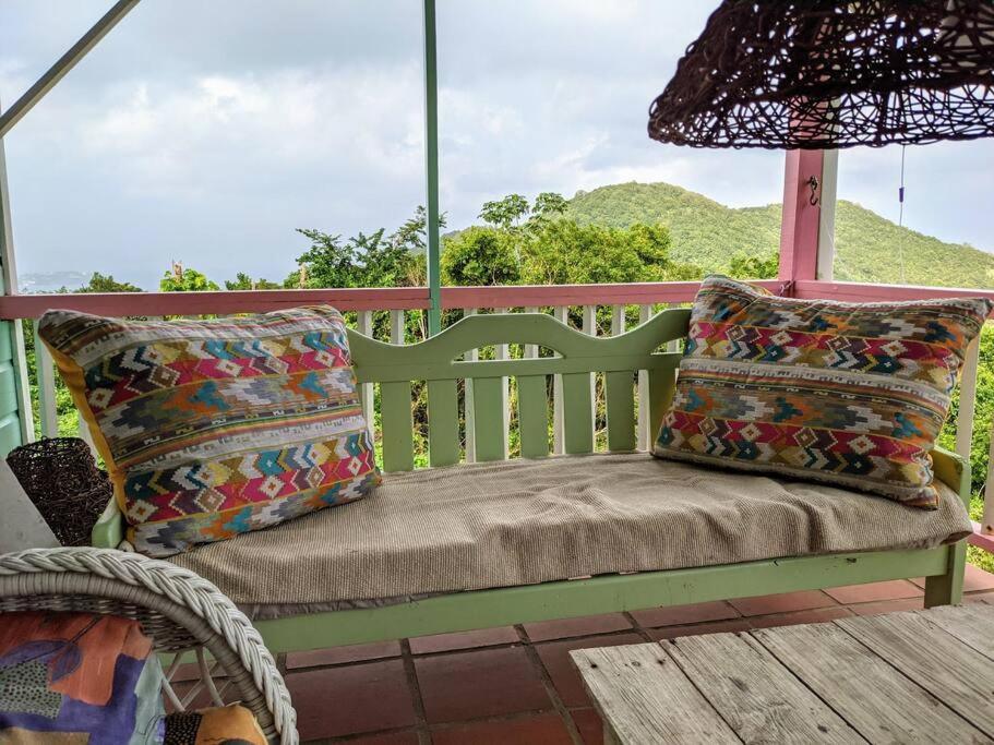 Black Pearl Estate Cottage view 3