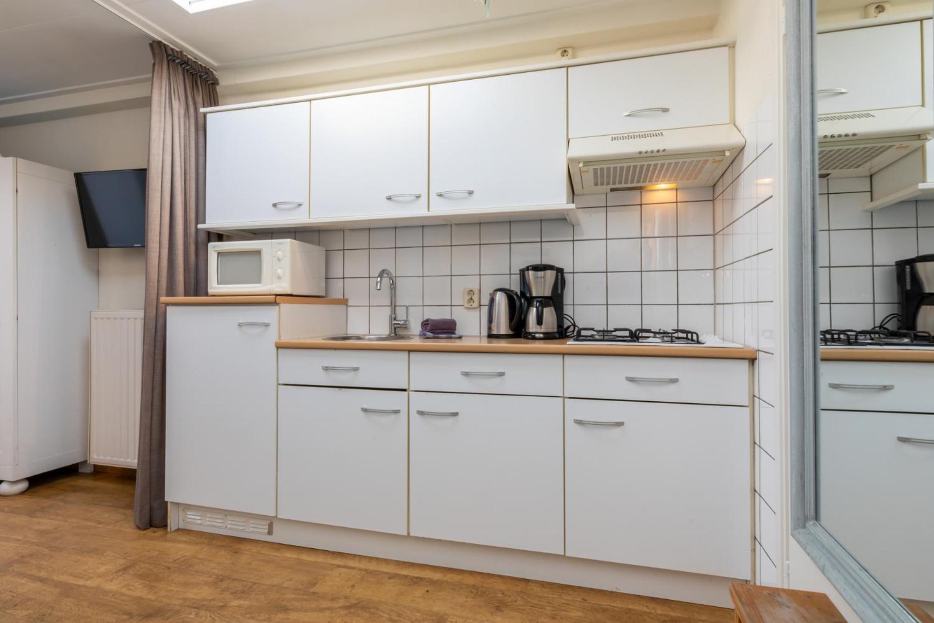 Welcome in - Lichte studio nabij het strand I Zuidstraat 113, Westkapelle view 3