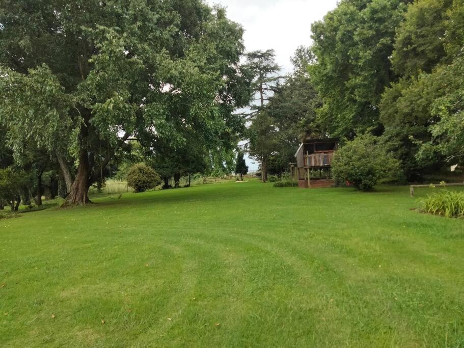 Meshlynn Farm House