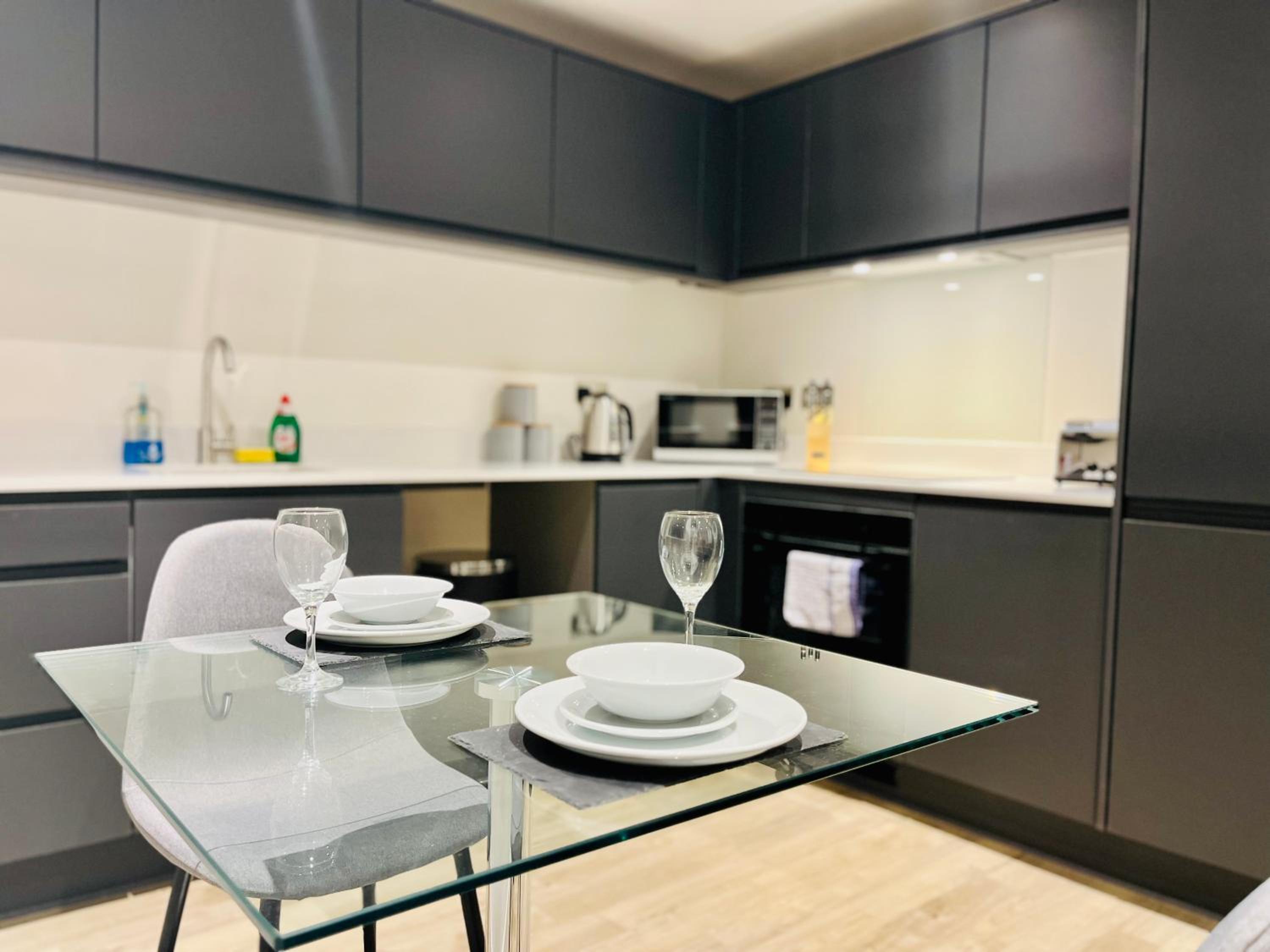 Brand new modern 1 bed apartment near Old Trafford Stadium view 5