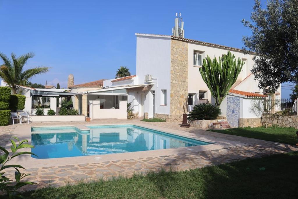 Casa Raíces del Montgo