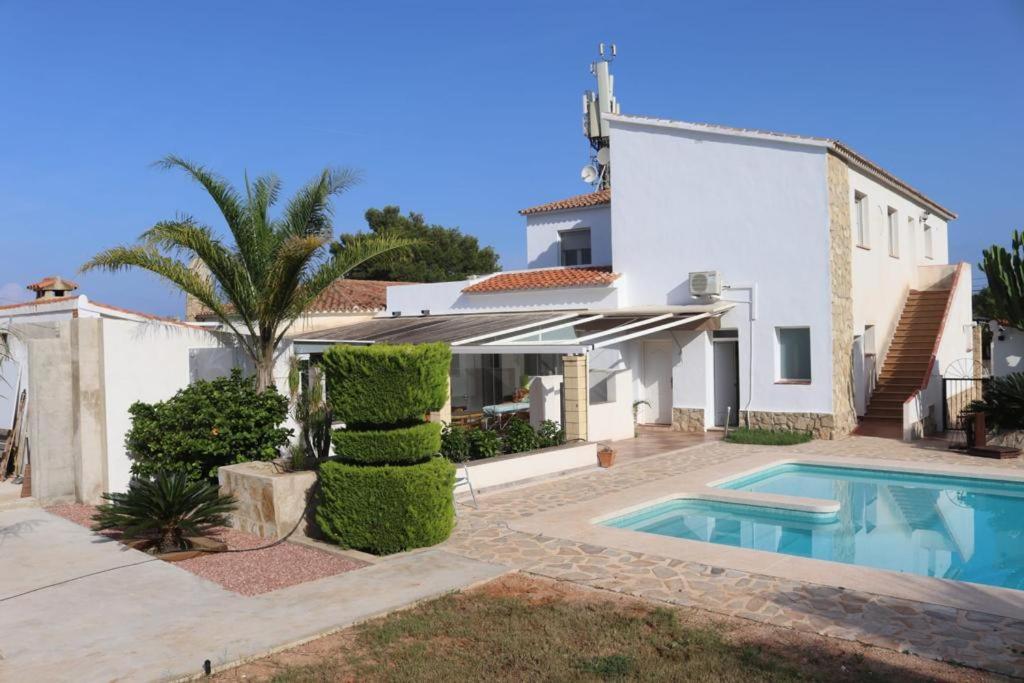 Casa Raíces del Montgo