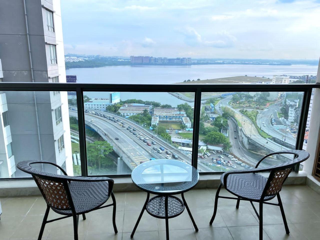 R&F Princess Cove JB Apartment Suites By SC Homestay