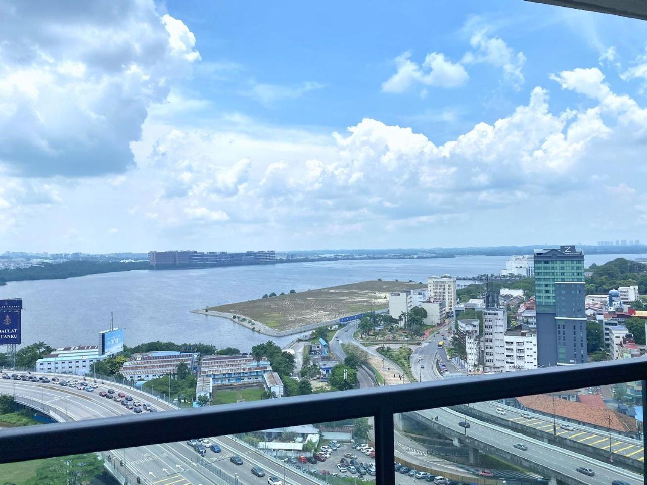 R&F Princess Cove JB Apartment Suites By SC Homestay