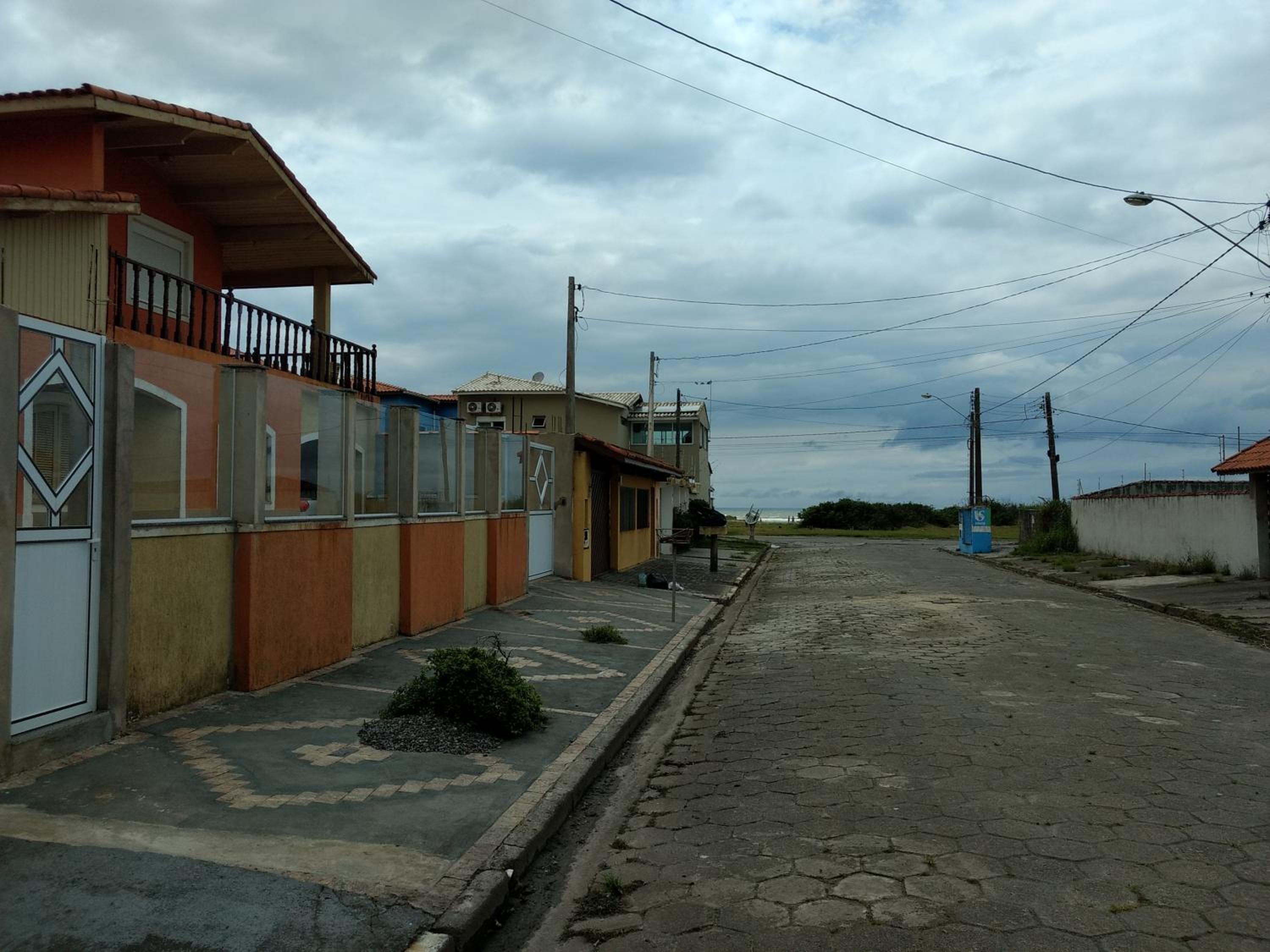 Paraíso Beira Mar, Casa Temporada Itanhaém, 30m Praia, Vista Mar, Piscina, Hidro, Wi-Fi 500 mb, Snooker, Churrasqueira, Garagem Grande, Lazer e Descanso
