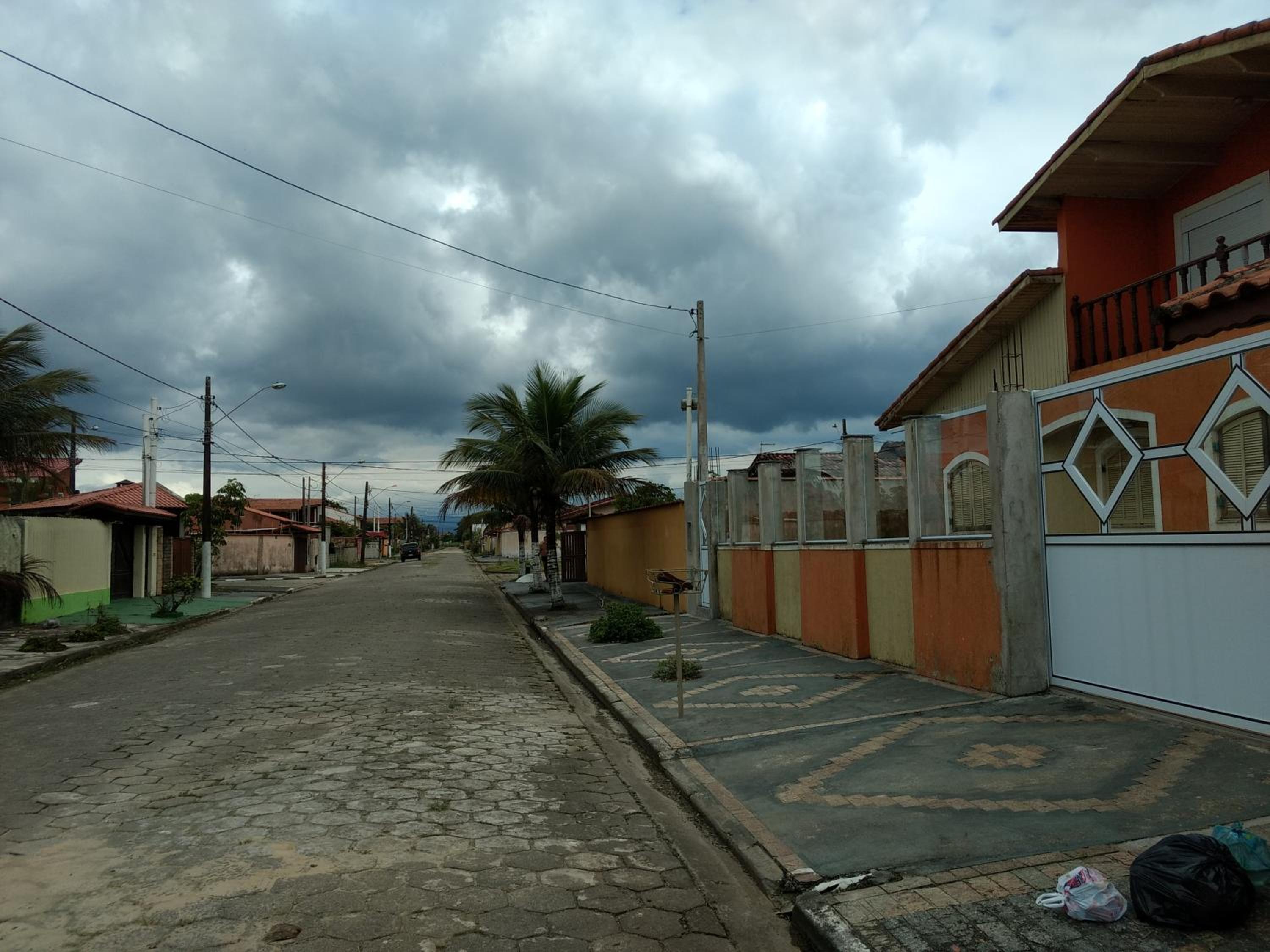 Paraíso Beira Mar, Casa Temporada Itanhaém, 30m Praia, Vista Mar, Piscina, Hidro, Wi-Fi 500 mb, Snooker, Churrasqueira, Garagem Grande, Lazer e Descanso