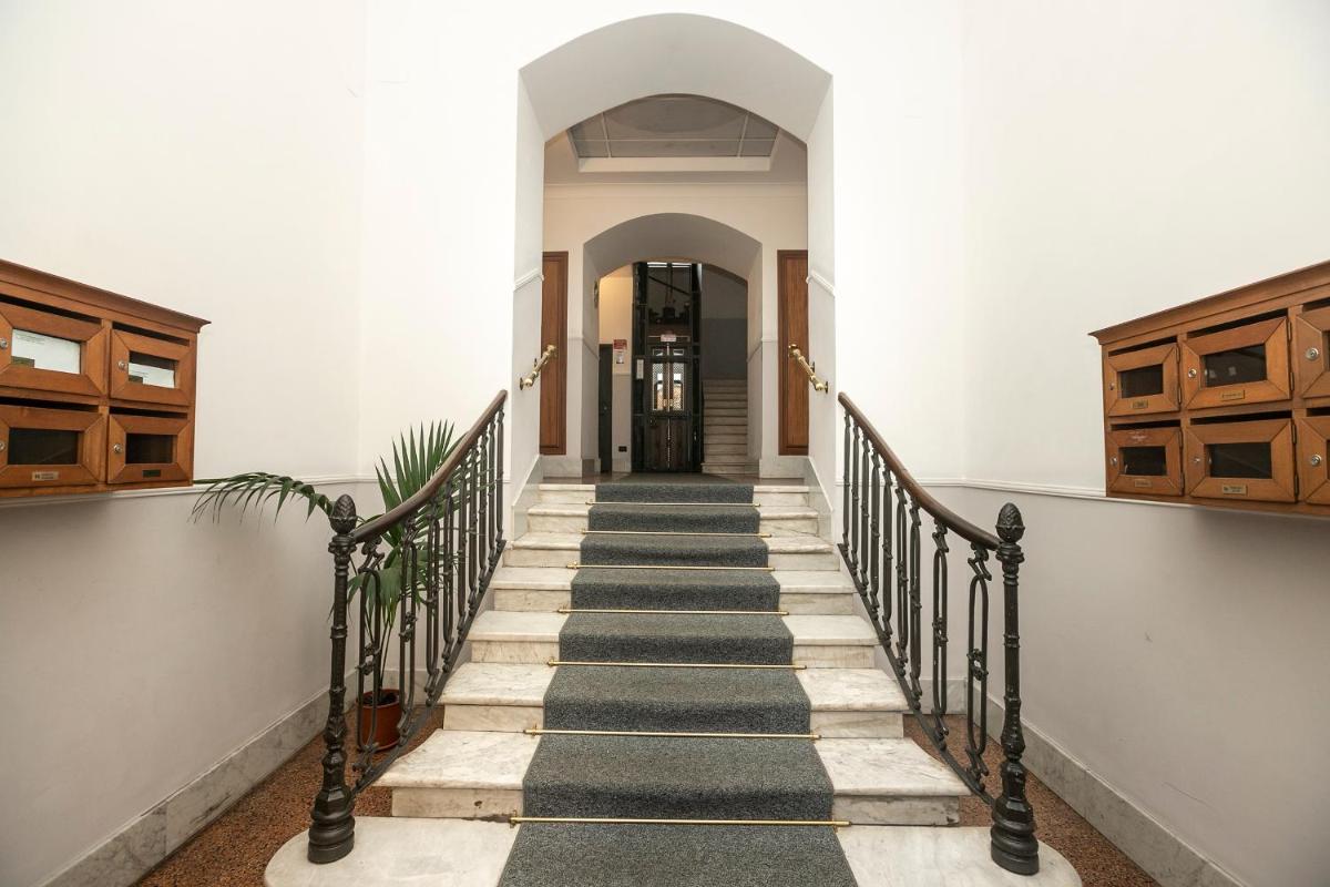 Homes in Genoa - Gold e Silver view 3