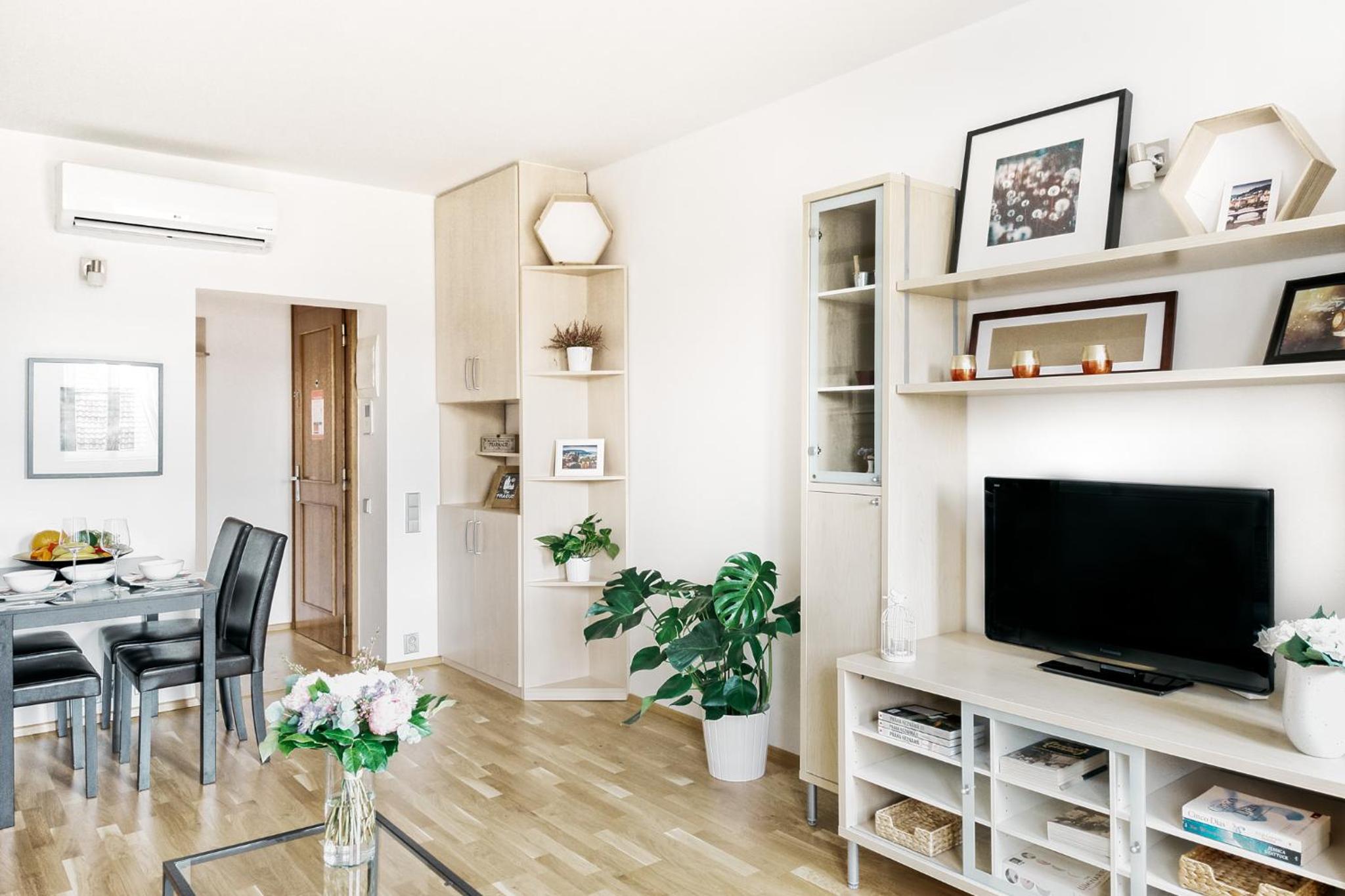 LIL Apartment with Tyn Cathedral View, Parking & AC