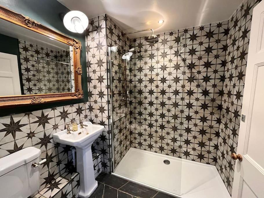 Blue Anchor House - Seaview, Hot Tub Apartments