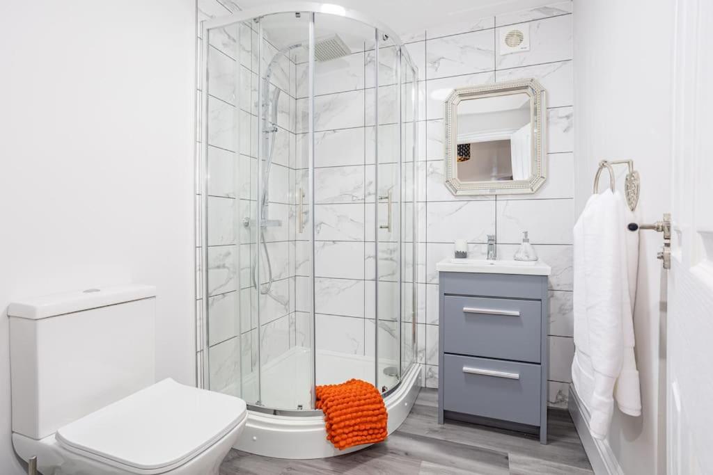 Coppergate Mews Grimsby No.2 - 2 bed, 2 bath, ground floor apartment
