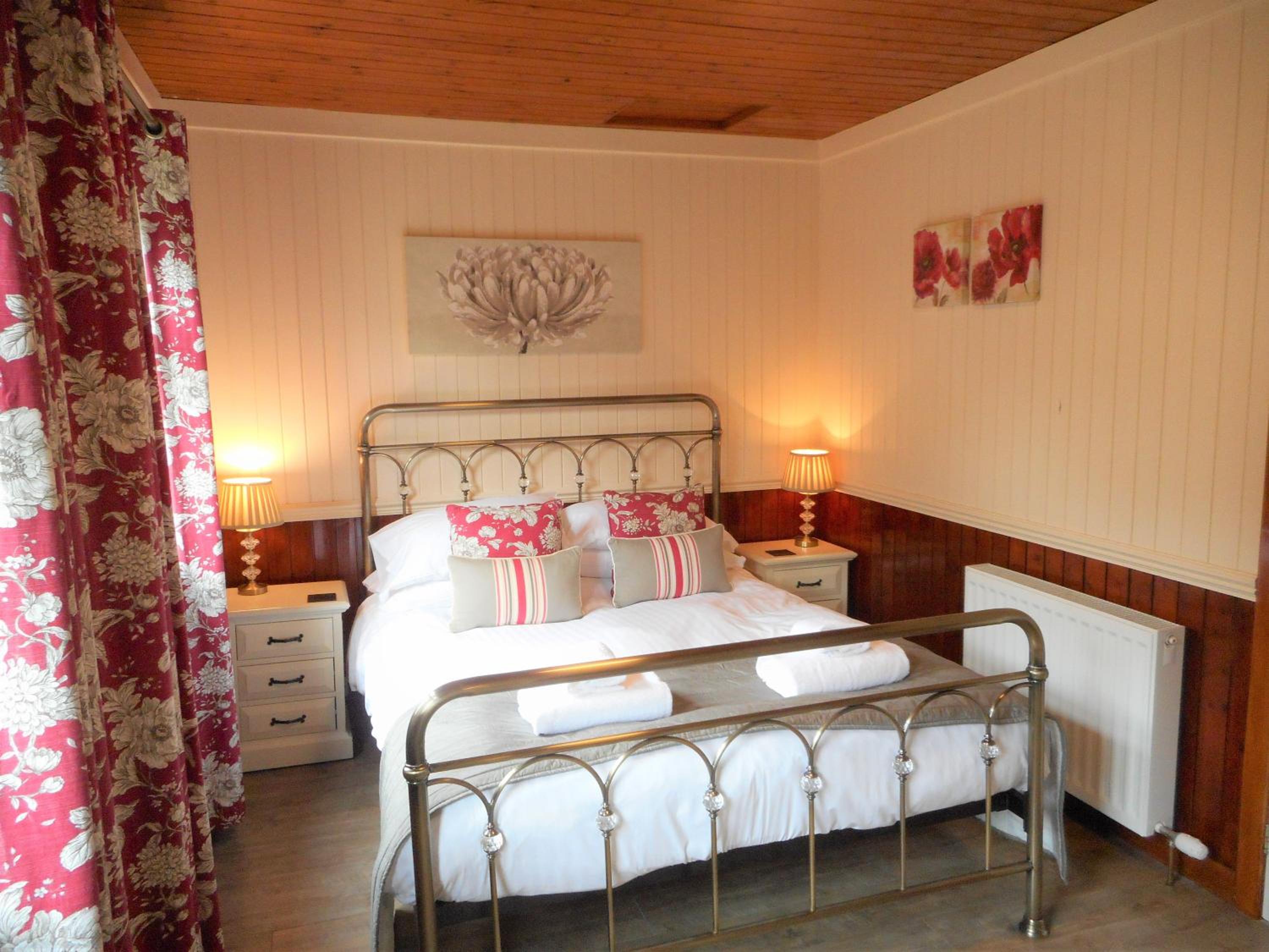 Bluebell Lodge 5 with Hot Tub